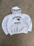 Vintage New England Patriots NFL Graphic Logo Spellout Hooded Sweatshirt Size XL