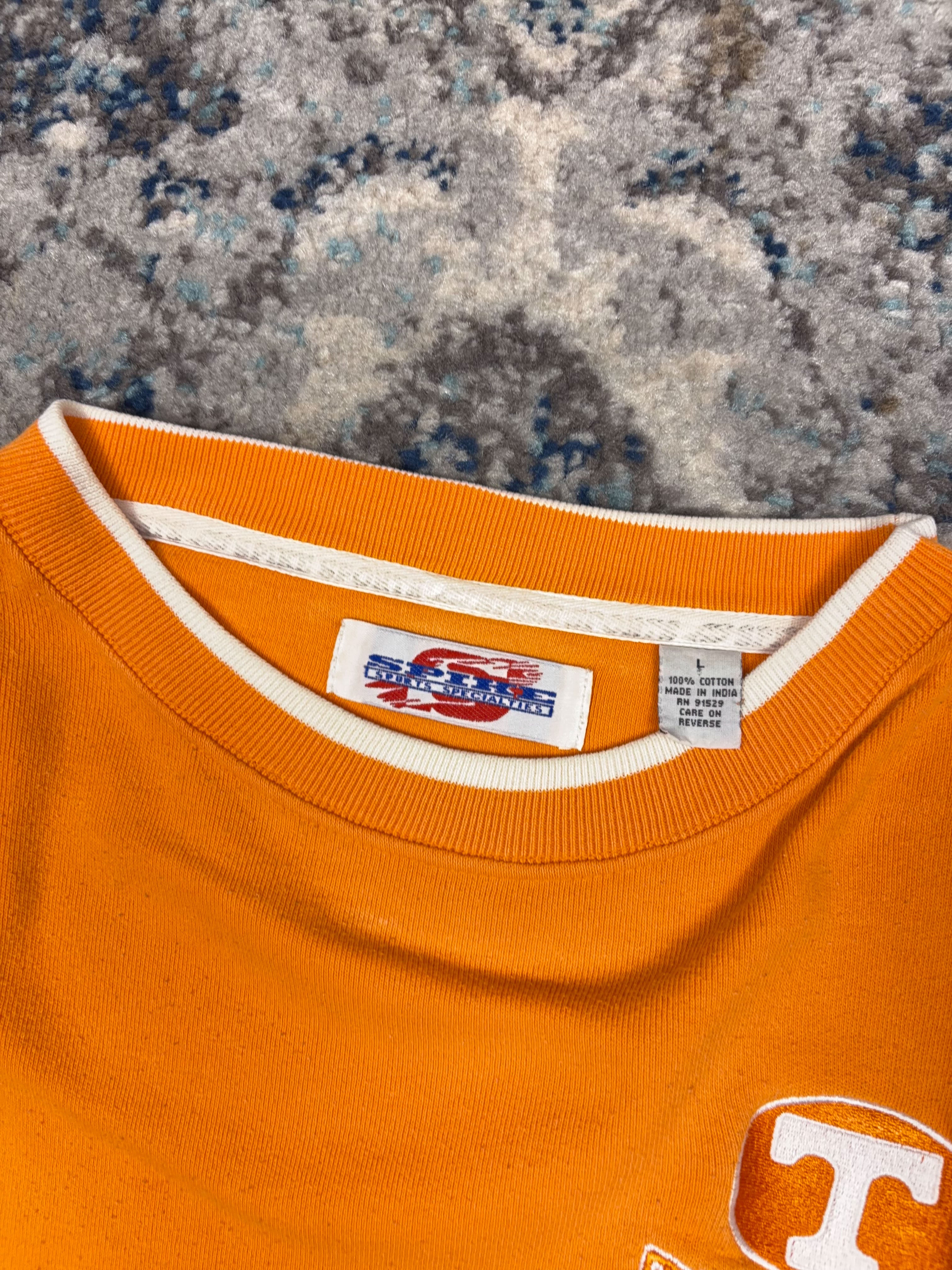 Vintage 90s Tennessee Volunteers NCAA Embroidered Logo Sweatshirt Size Large