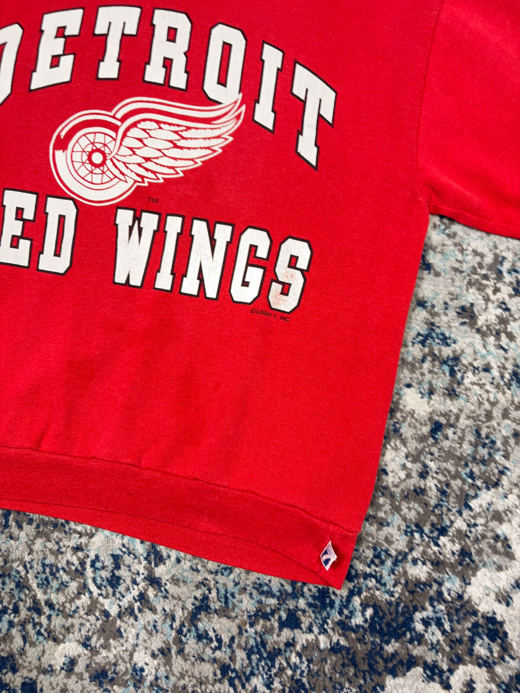 Vintage 90s Detroit Red Wings NHL Logo Graphic Spellout Sweatshirt Size XL