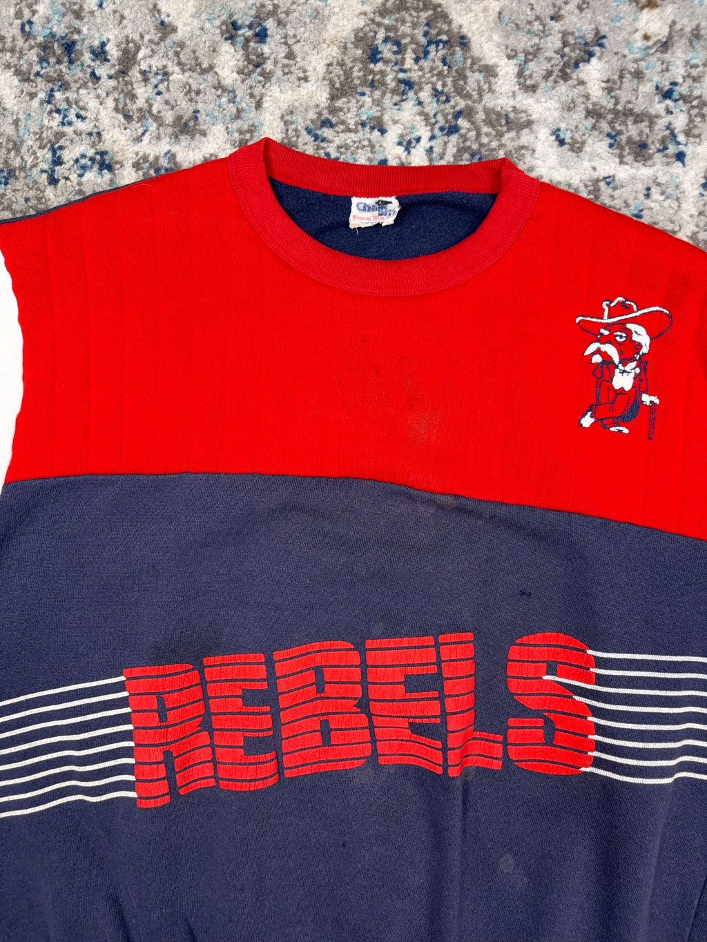 Vintage 80s/90s Ole Miss Rebels NCAA Graphic Spellout Padded Sweatshirt Size Large