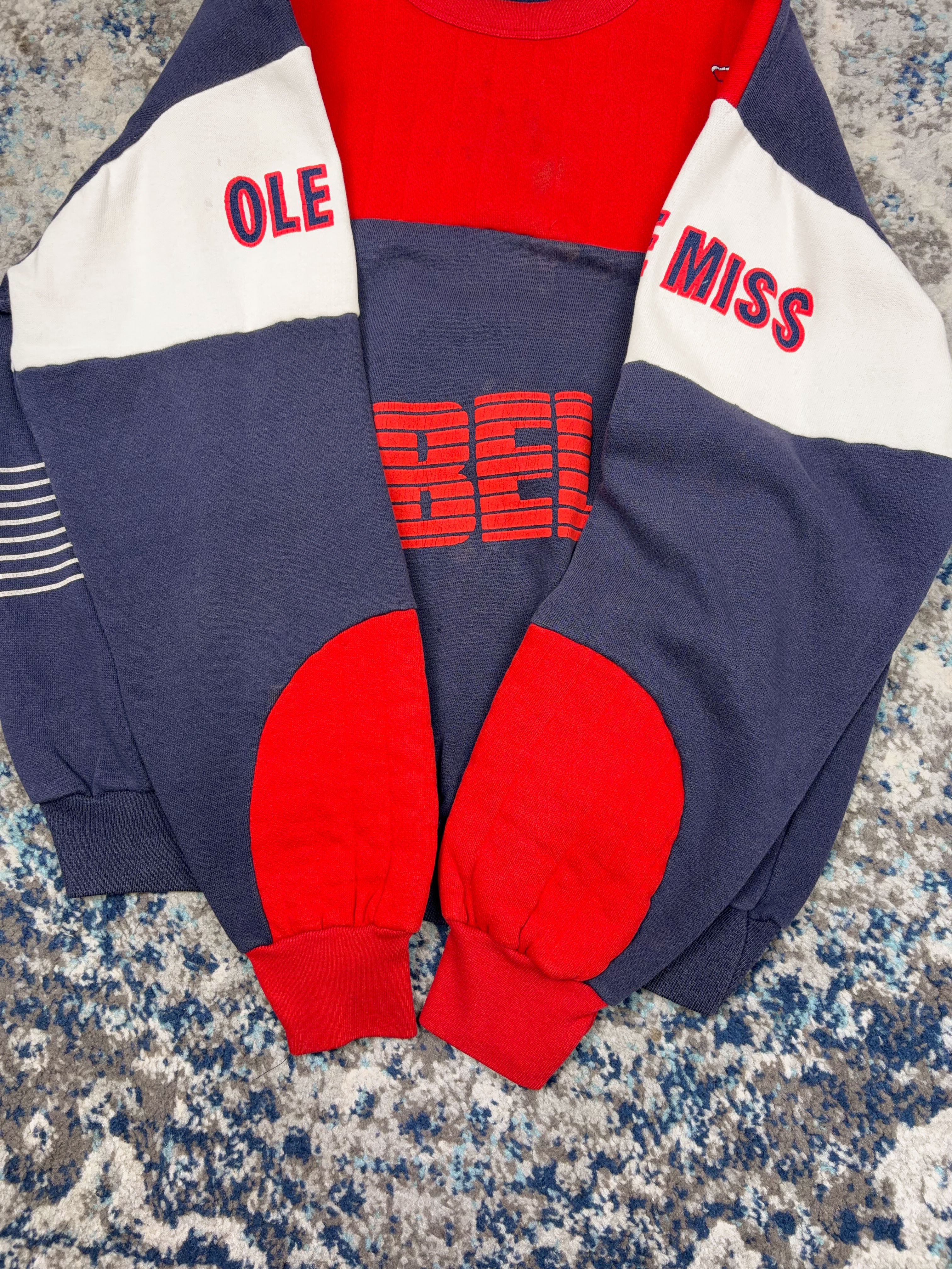 Vintage 80s/90s Ole Miss Rebels NCAA Graphic Spellout Padded Sweatshirt Size Large