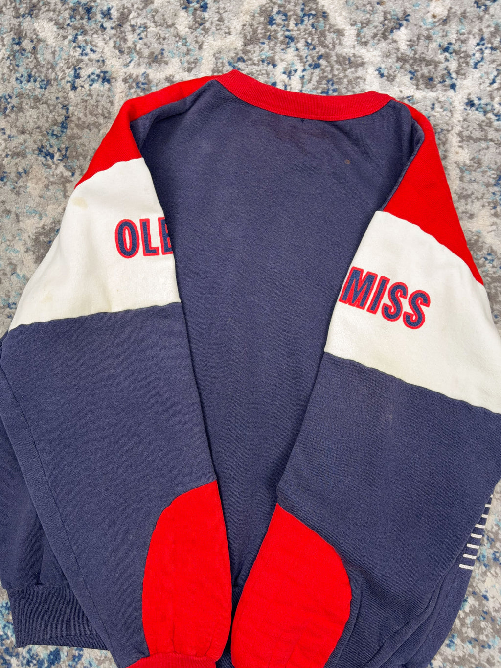 Vintage 80s/90s Ole Miss Rebels NCAA Graphic Spellout Padded Sweatshirt Size Large