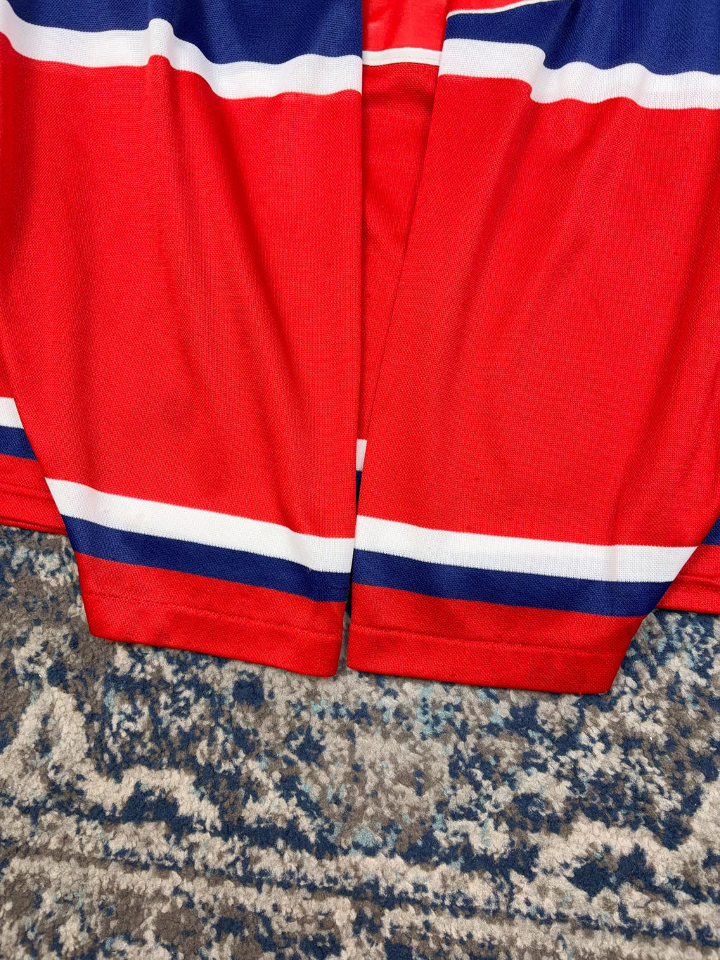 Vintage 90s Montreal Canadiens NHL Stitched Logo CCM Hockey Jersey Size S/M