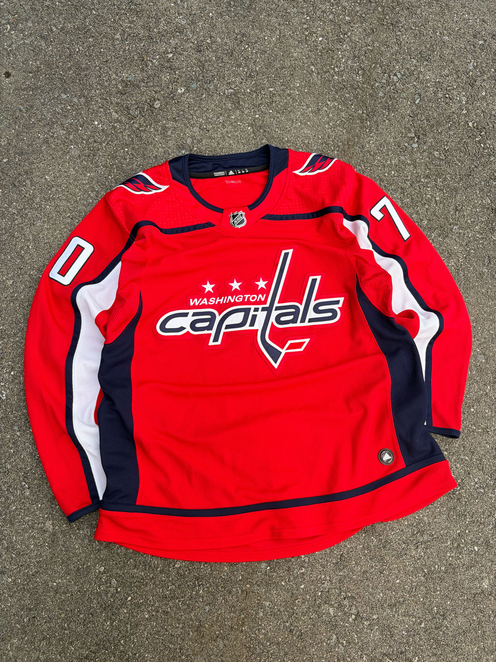 Braeden Holtby #70 Washington Capitals NHL Adidas Fight Strap Hockey Jersey Size XL