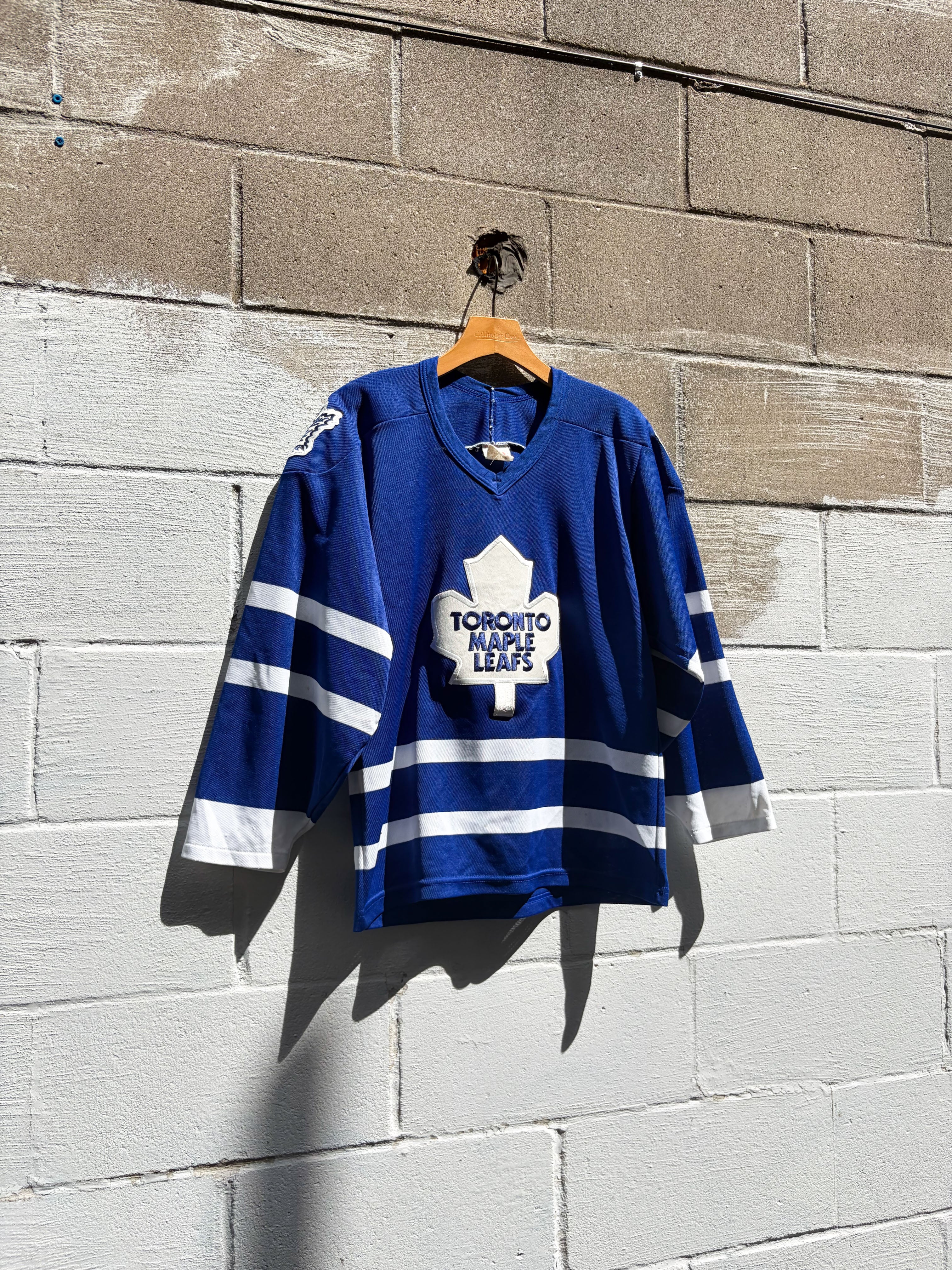 Vintage 90s Toronto Maple Leafs NHL CCM Maska Hockey Jersey Size Small