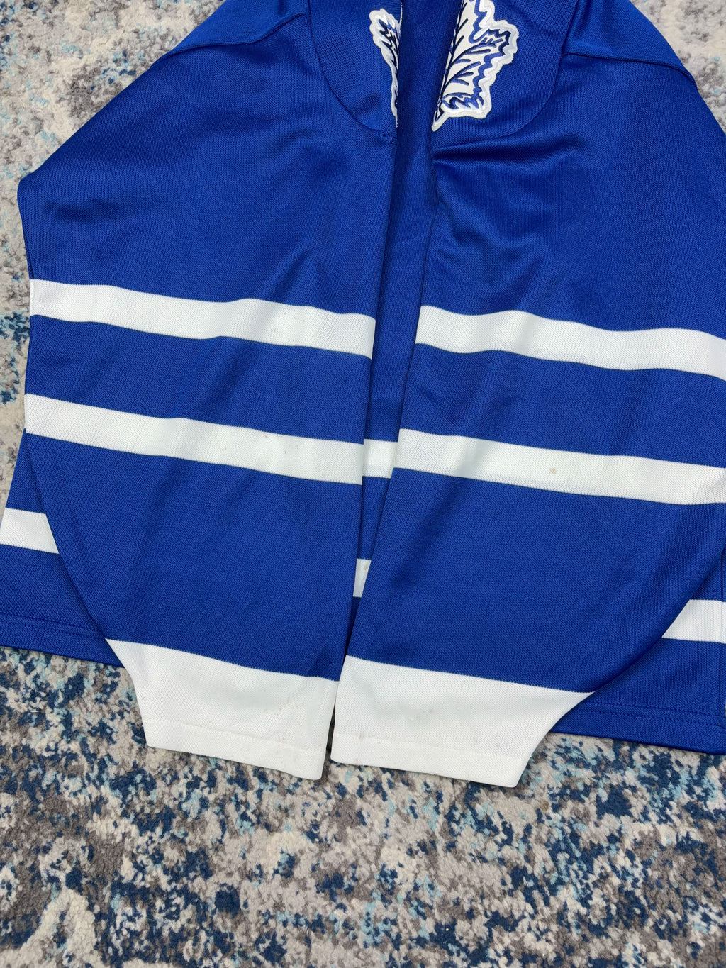 Vintage 90s Toronto Maple Leafs NHL CCM Maska Hockey Jersey Size Small