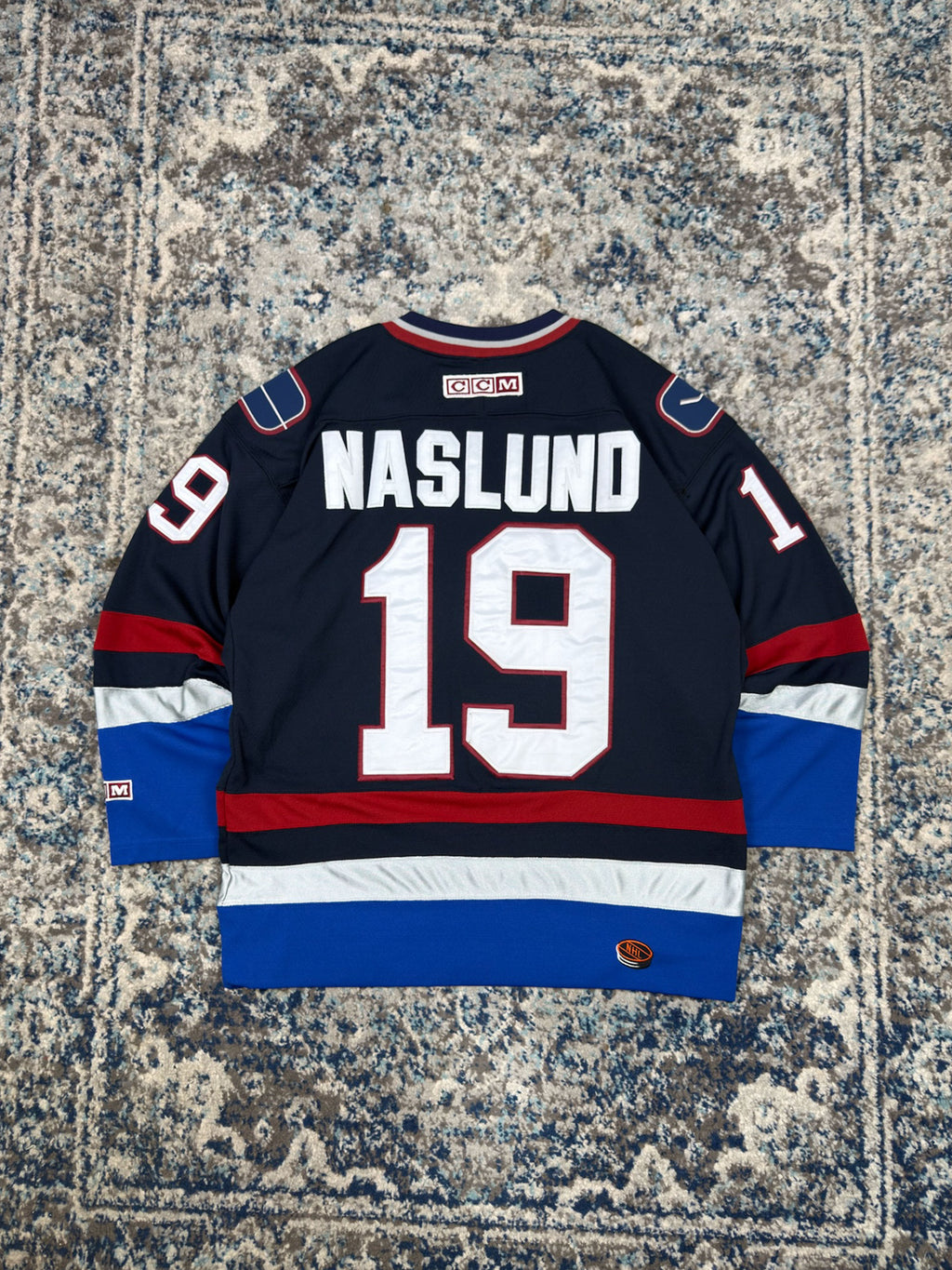 Vintage Markus Naslund #11 Vancouver Canucks NHL CCM Hockey Jersey Size Small