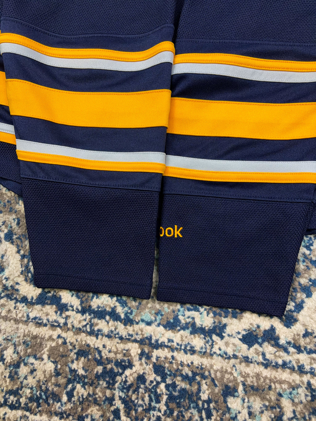 Buffalo Sabres NHL Stitched Reebok Hockey Jersey Size Small