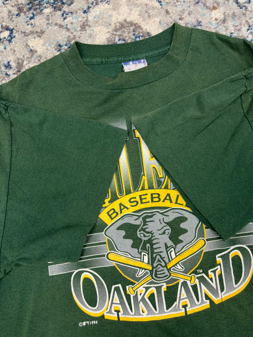 Vintage 1994 Oakland Athletics MLB Big Spellout Logo Graphic T-Shirt Size XL