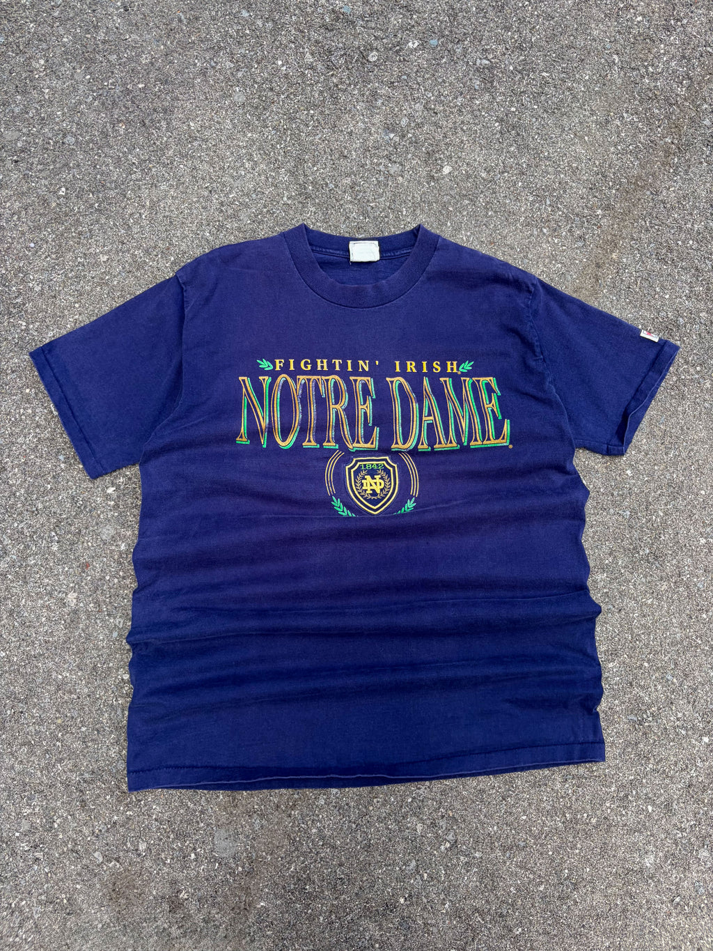 Vintage 90s Notre Dame Fighting Irish NCAA Embroidered Crest T-Shirt Size 2XL