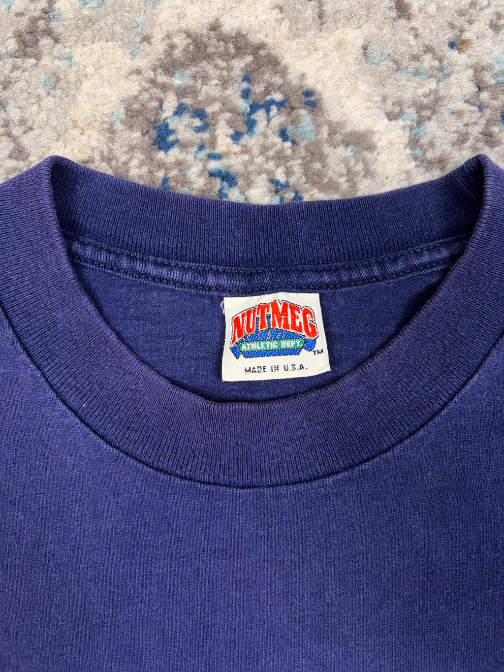 Vintage 90s Notre Dame Fighting Irish NCAA Embroidered Crest T-Shirt Size 2XL