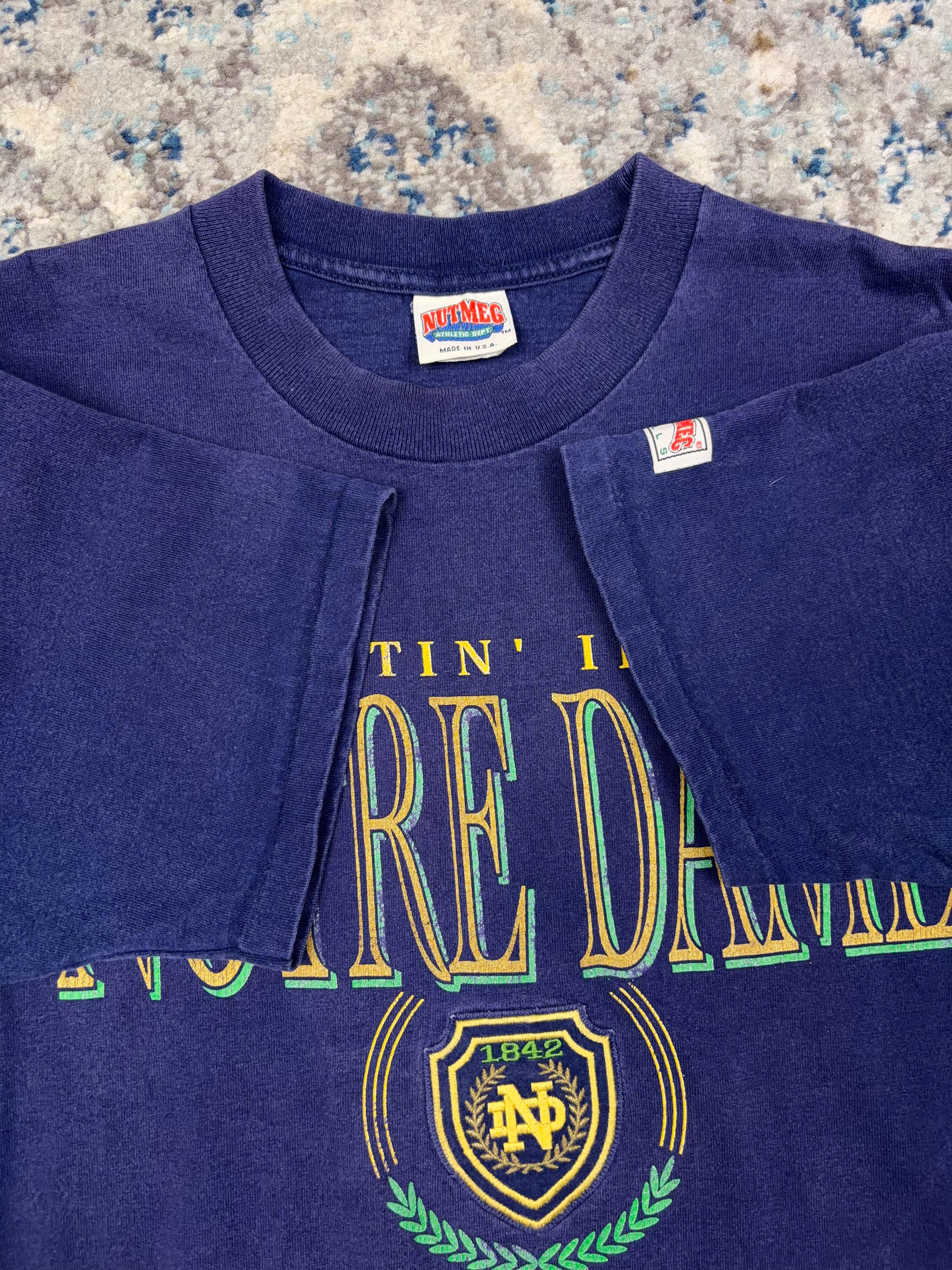Vintage 90s Notre Dame Fighting Irish NCAA Embroidered Crest T-Shirt Size 2XL