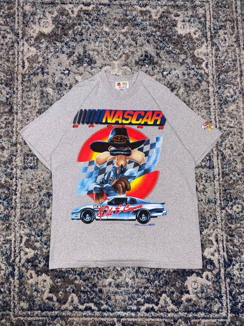 Vintage 1998 Wile E. Coyote Nascar Racing Cartoon Graphic T-Shirt Size XL