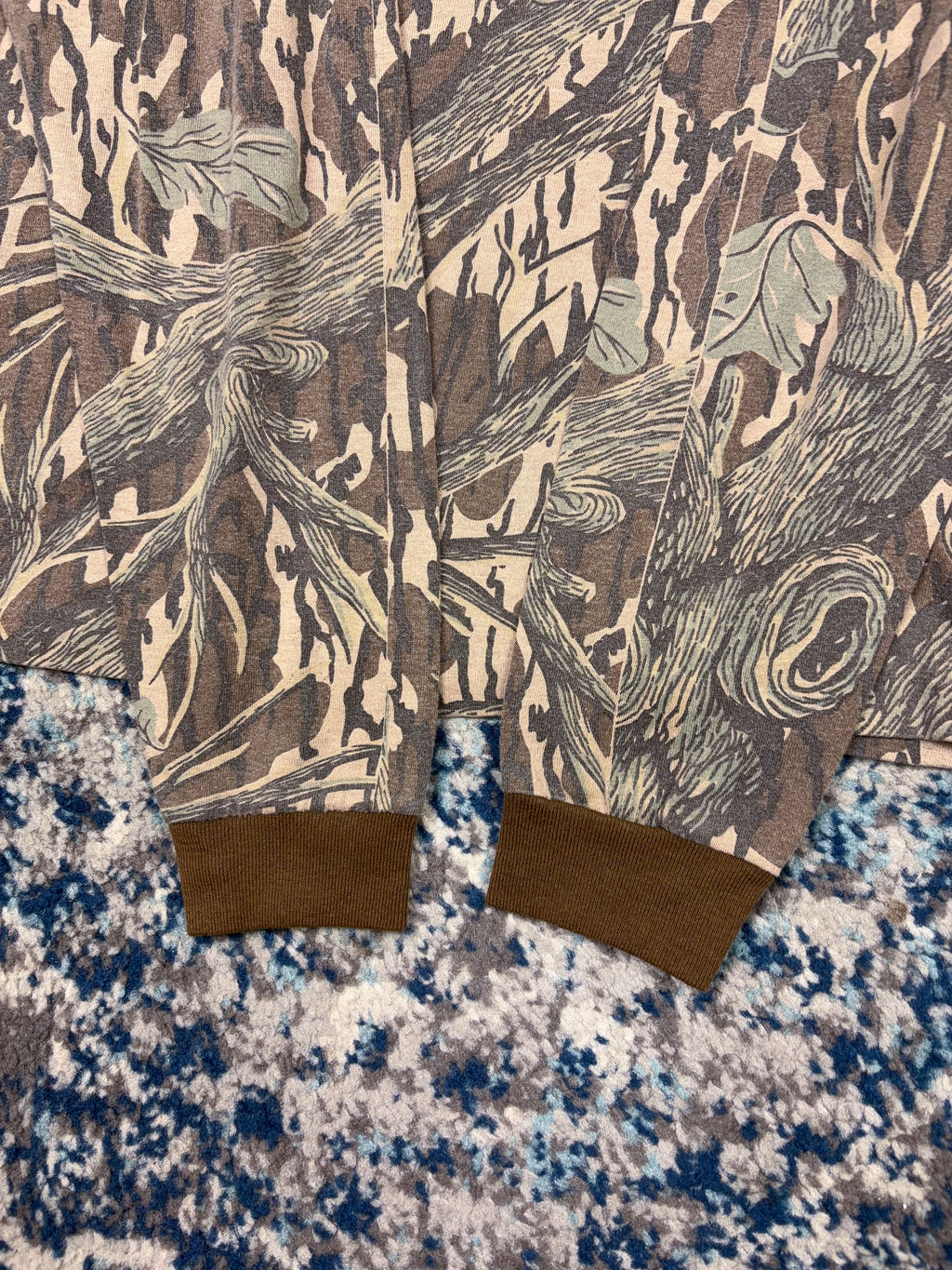 Vintage 90s Mossy Oak Original Camo Long Sleeve Hunting T-Shirt Size Medium