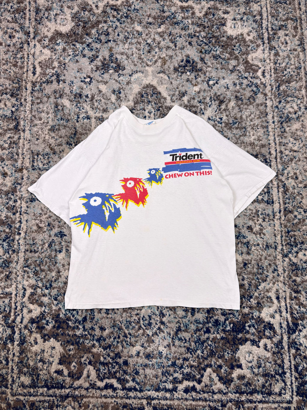 Vintage 90s Trident Chew On This Fish Graphic Snack Promo T-Shirt Size XL
