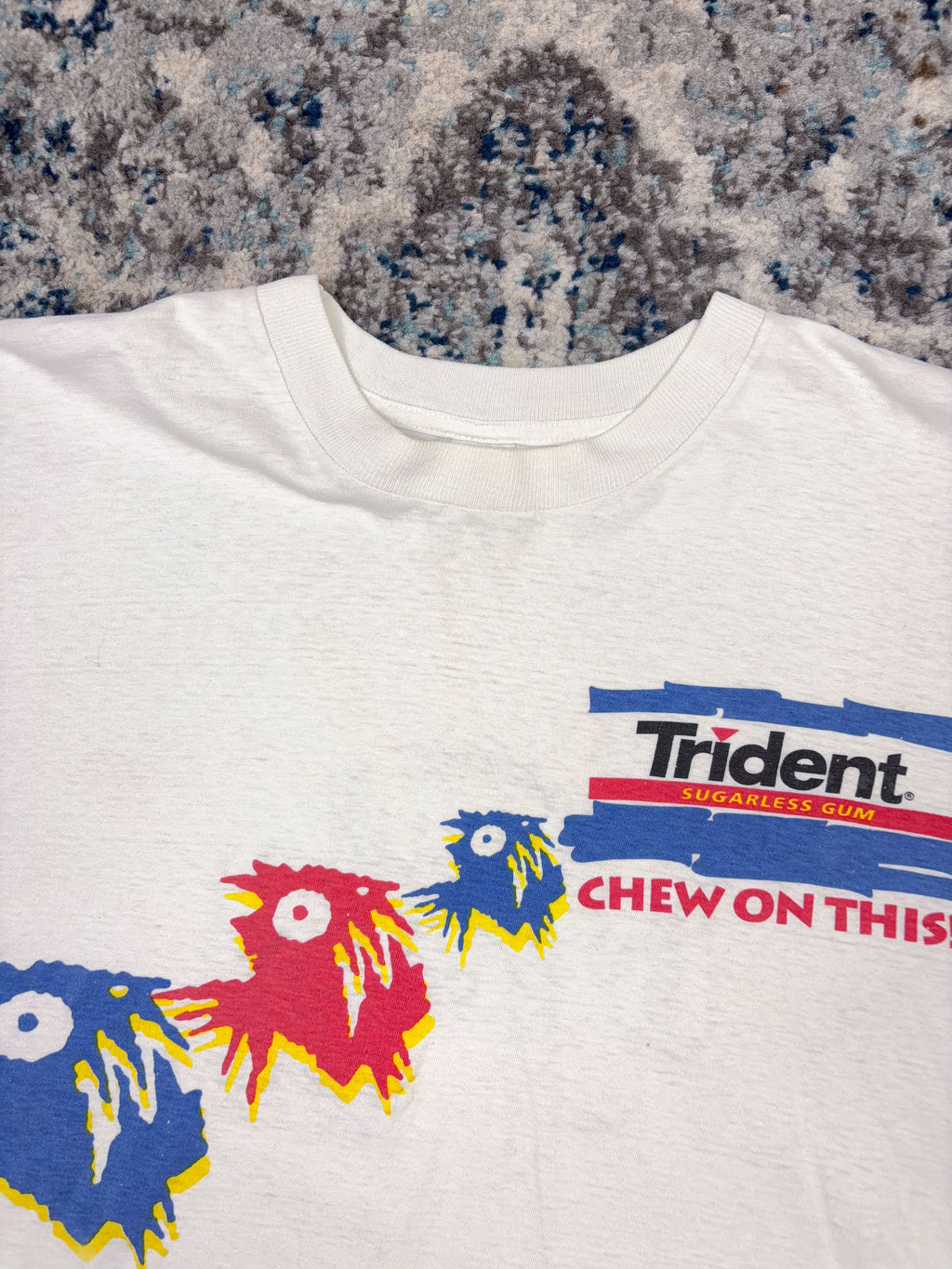 Vintage 90s Trident Chew On This Fish Graphic Snack Promo T-Shirt Size XL