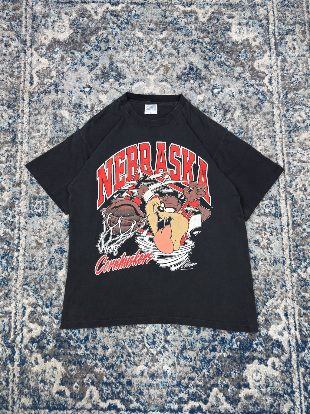 Vintage 1993 Nebraska Cornhuskers NCAA Taz Looney Tunes Graphic T-Shirt Size Large