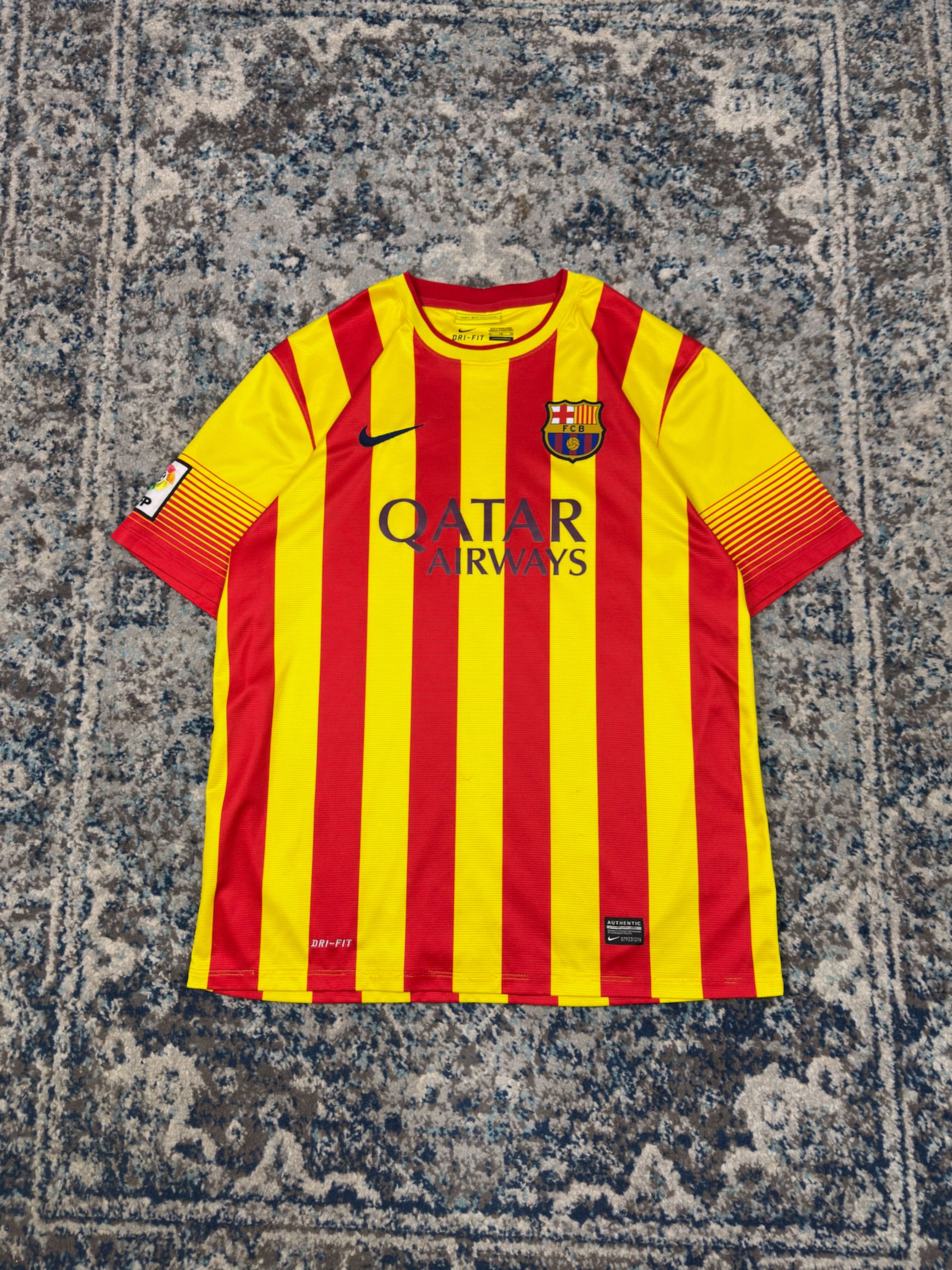 2013-14 FC Barcelona Away Nike Soccer Jersey Size XL