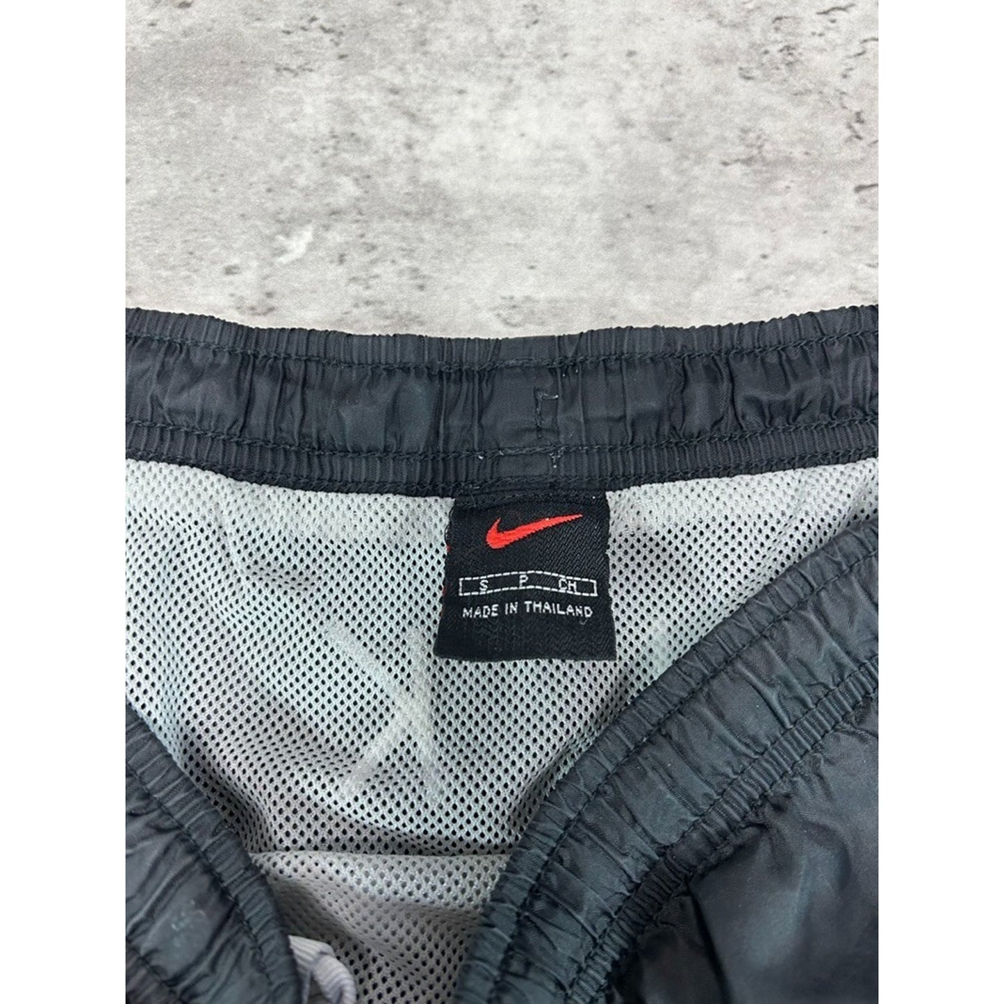Vintage Nike Embroidered Swoosh Spellout Nylon Shorts Size Small Black