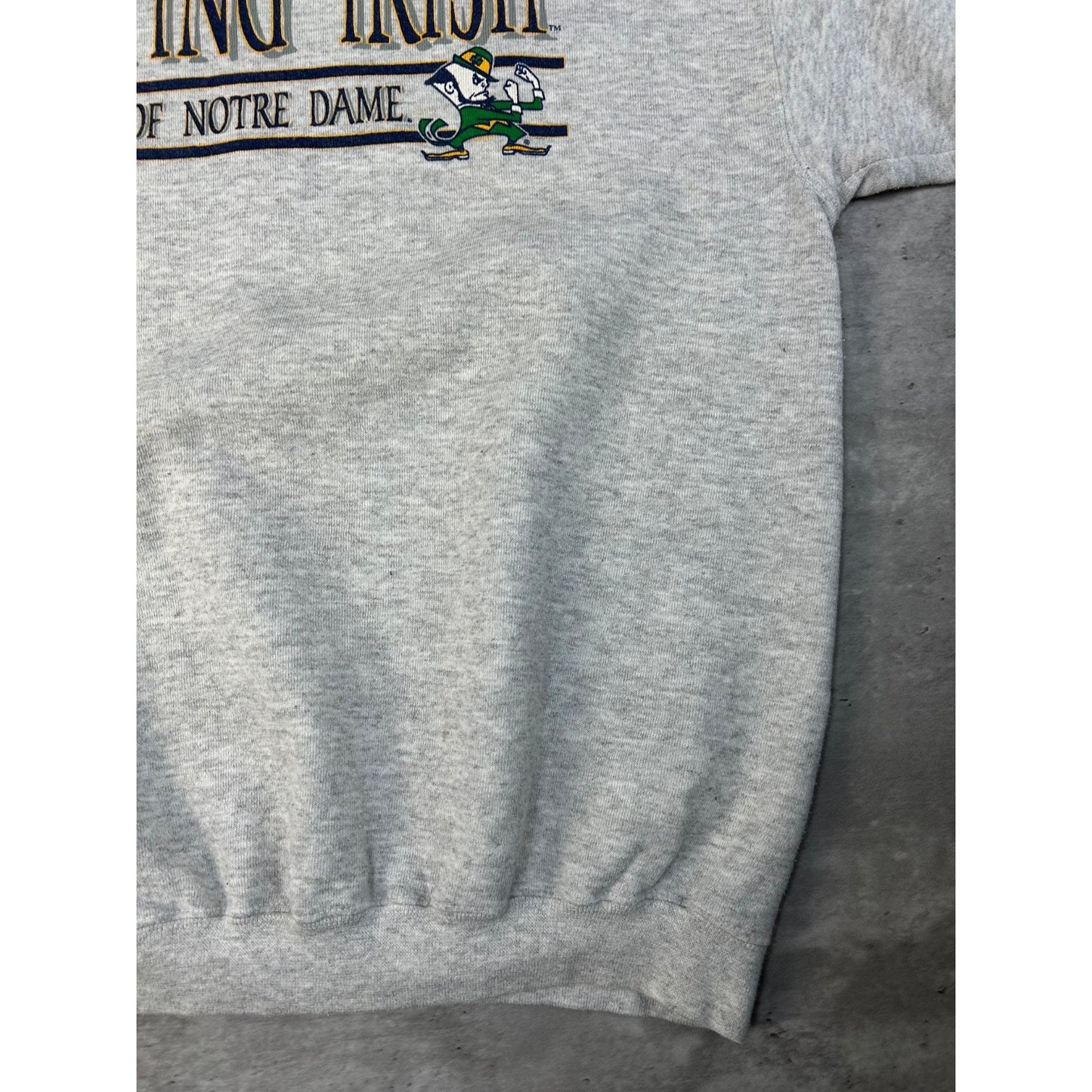 Vintage 90s Notre Dame Fighting Irish NCAA Graphic Spellout Sweatshirt Sz Large