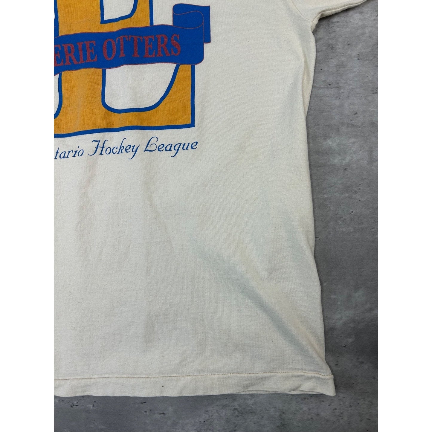 Vintage 90s Erie Otters OHL Graphic Spellout Hockey T-Shirt Size Medium White