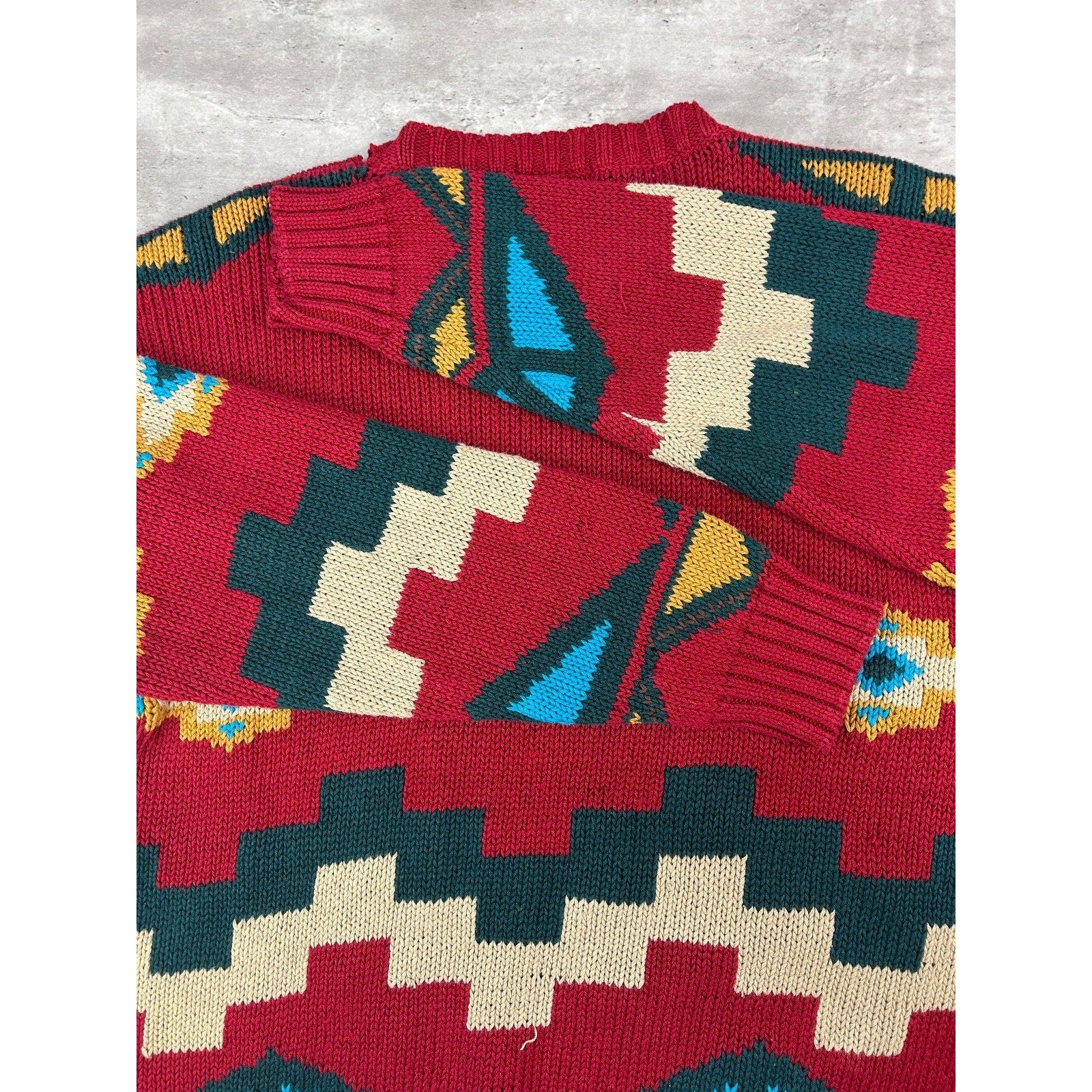 Vintage 90s Woolrich Aztec Style Pullover Knit Sweater Size Large