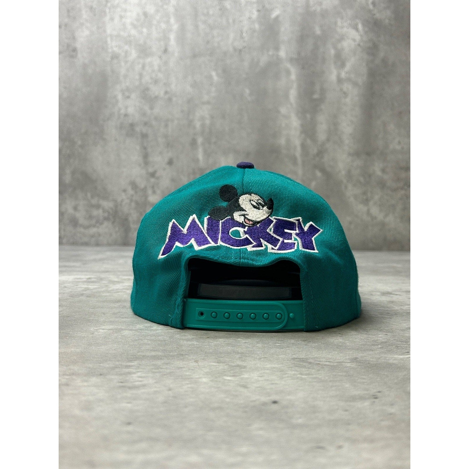 Vintage 90s Disney Mickey Mouse Embroidered Character Snapback Hat OSFA