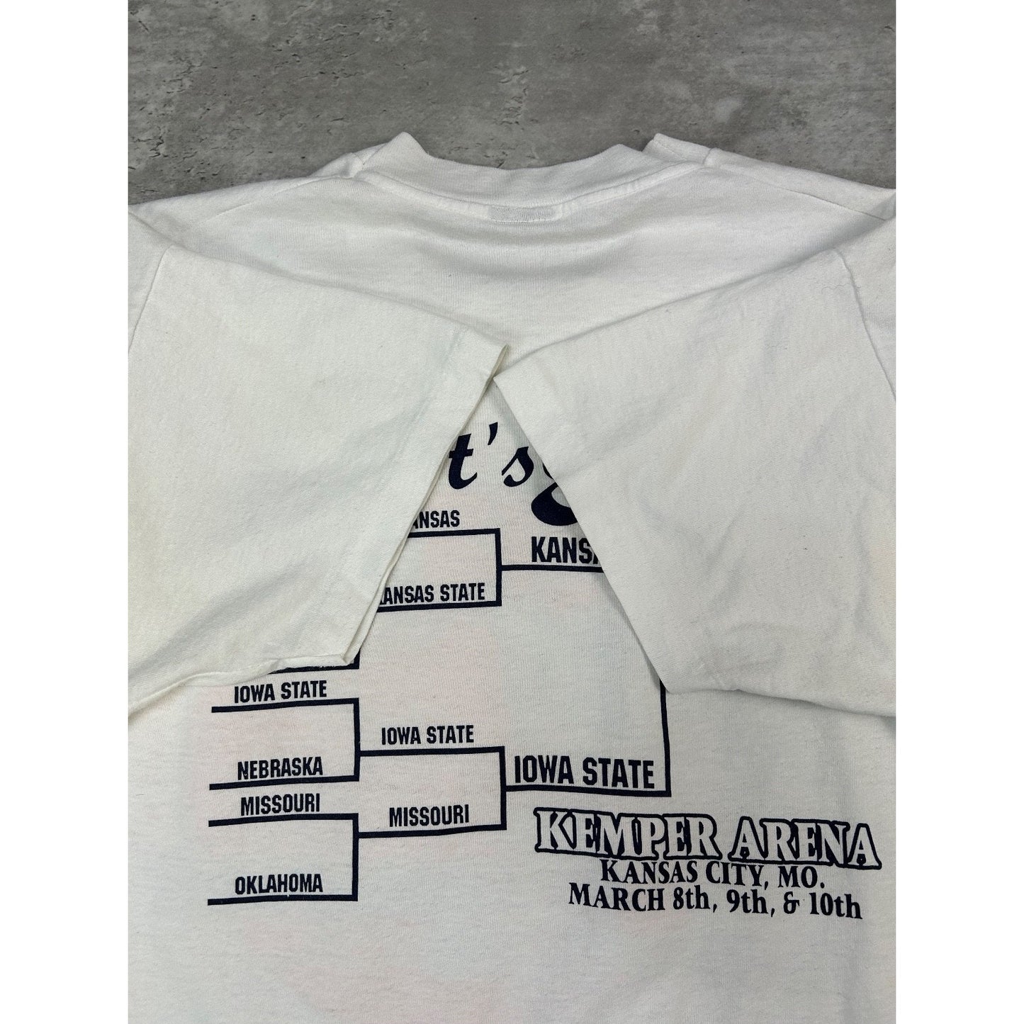 Vintage 1996 Iowa State Cyclones NCAA Big 8 Basketball Champs T-Shirt Size Large