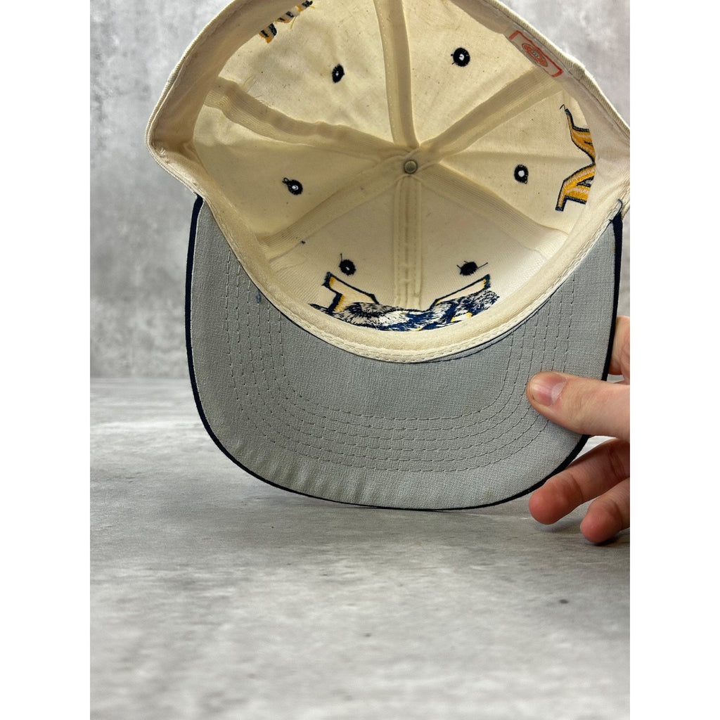 Vintage 90s Michigan Wolverines NCAA Embroidered Logo Fitted Hat Size 6 3/4