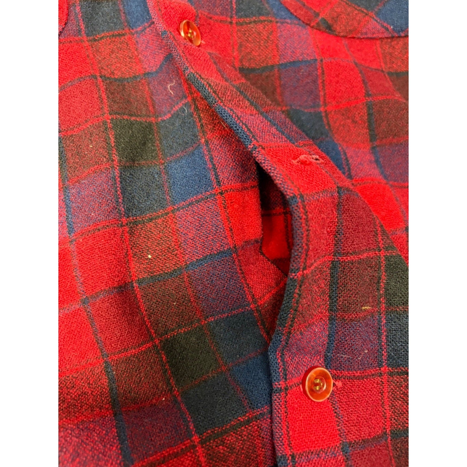 Vintage 80s/90s Pendleton Wool Plaid Long Sleeve Button Up Shirt Size Medium