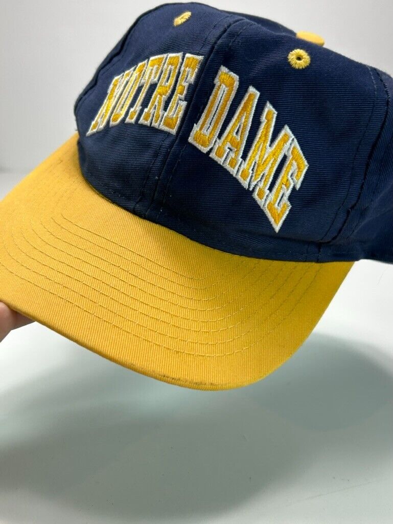 Vintage 90s Notre Dame Fighting Irish NCAA Arc Block Spell Out Snapback Hat OSFA