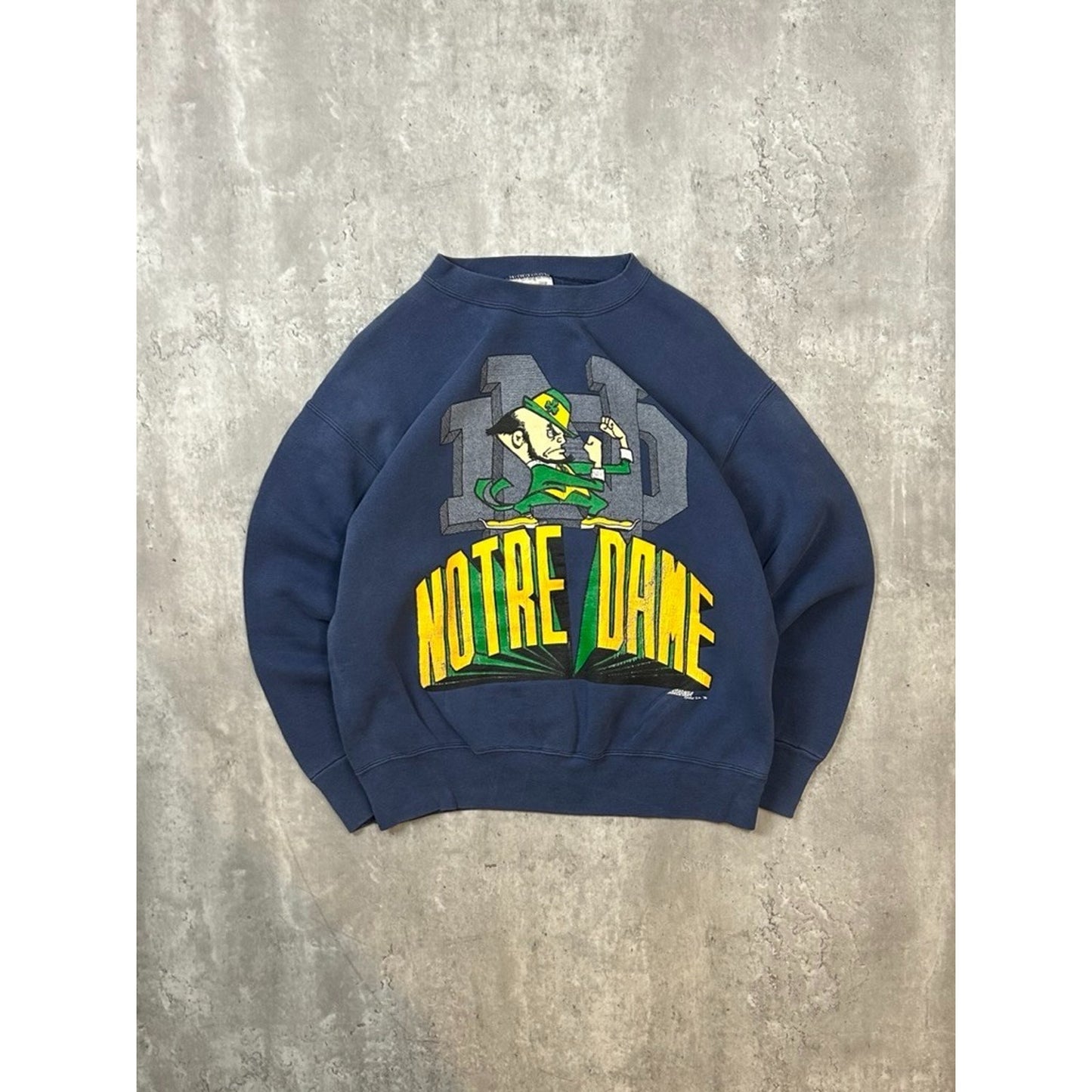 Vintage 1991 Notre Dame Fighting Irish NCAA Spellout Logo Graphic Sweatshirt Med