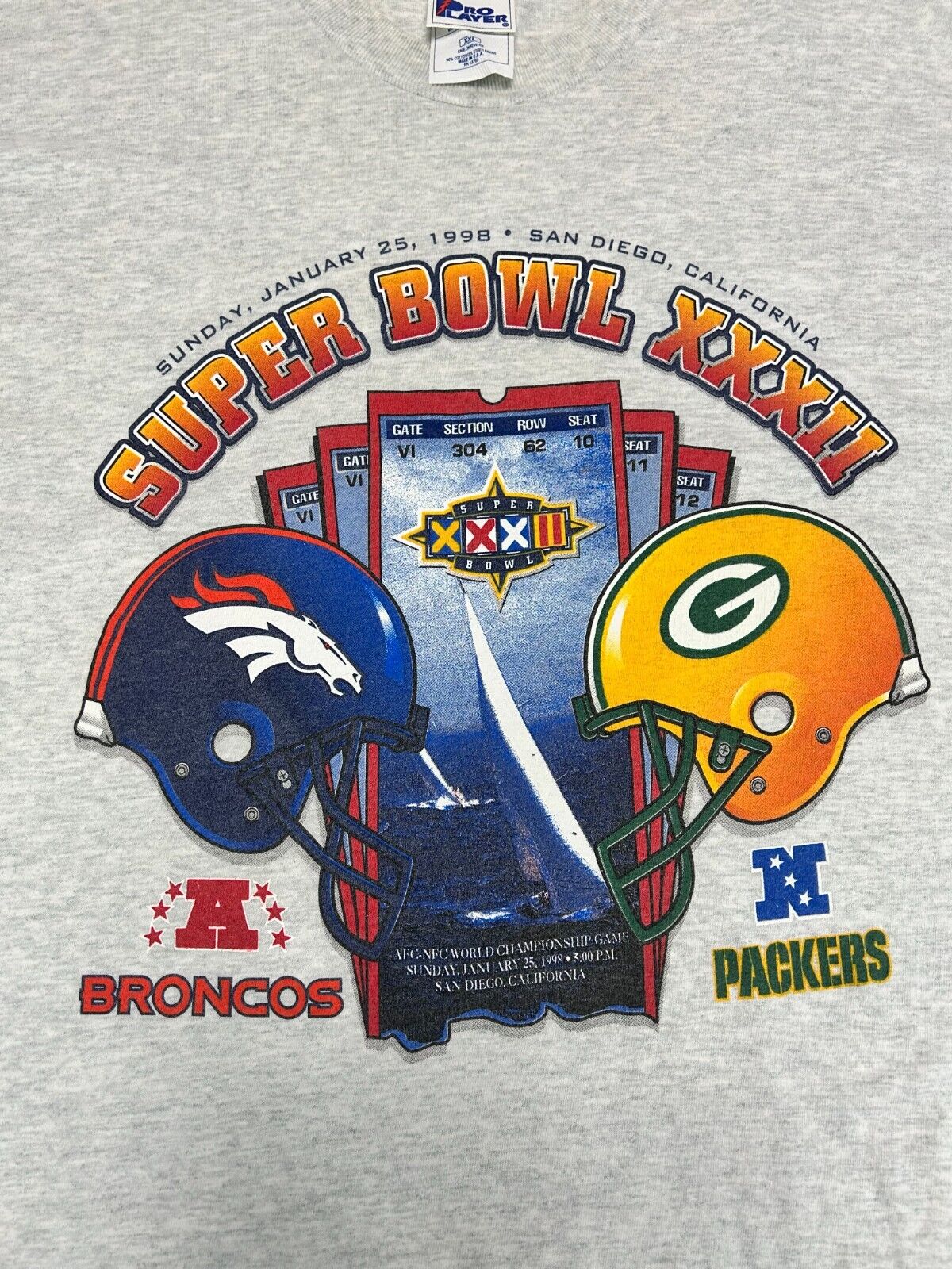 Vintage 1998 Broncos Vs Packers NFL Super Bowl Helmet Graphic T-Shirt Size 2XL