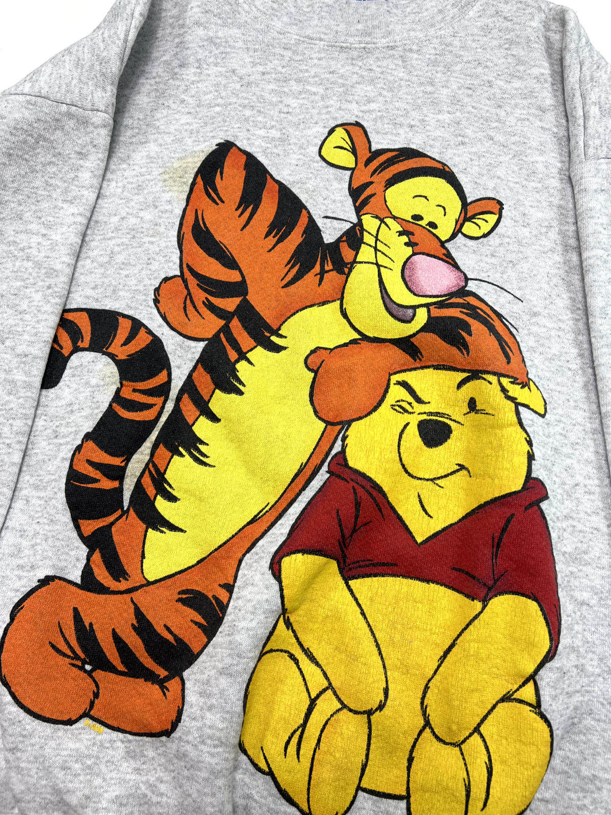 Vintage 90s Disney Winnie The Pooh and Tigger Graphic Sweatshirt Size Large Gray