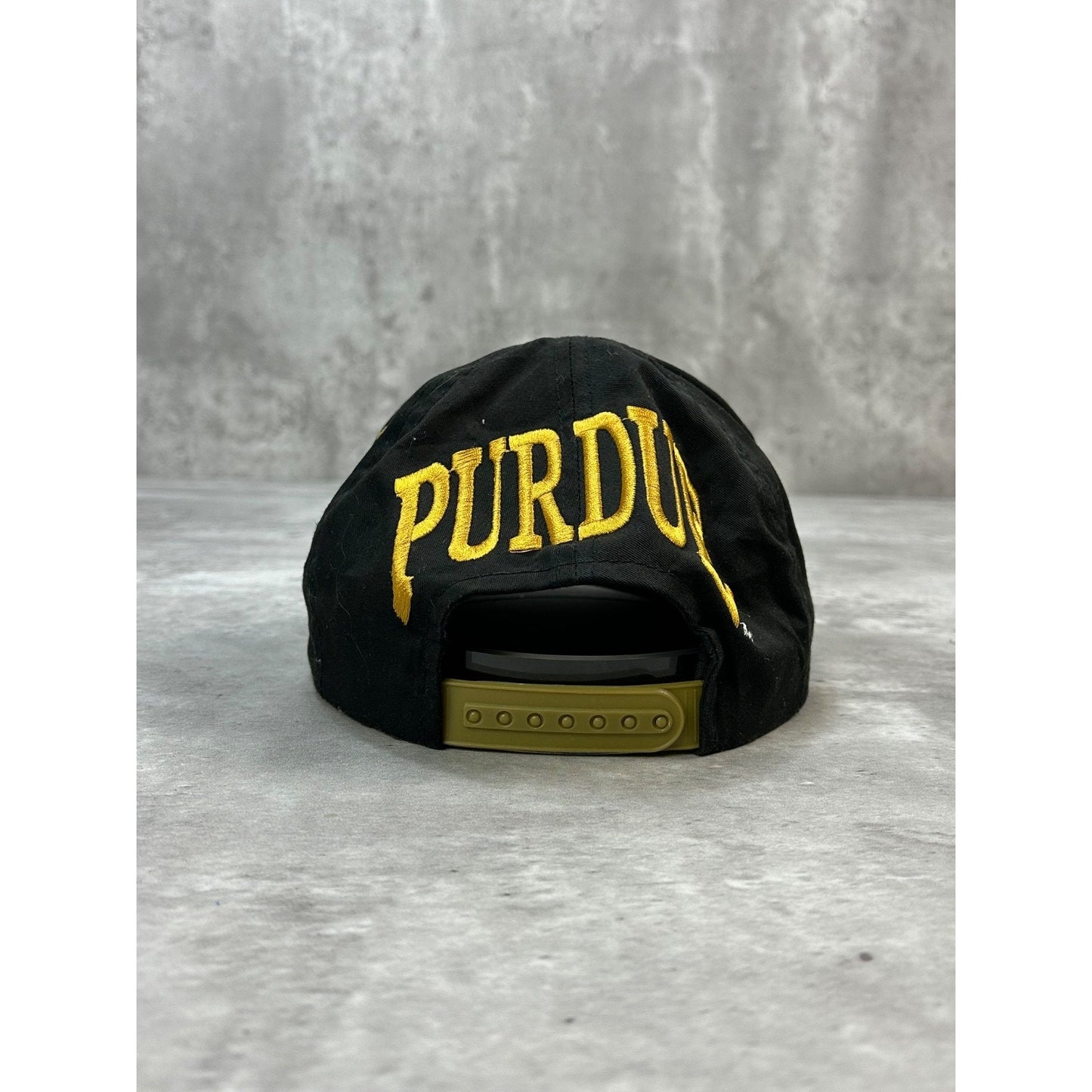 Vintage 90s Purdue Boilermakers NCAA Embroidered Logo Snapback Hat OSFA