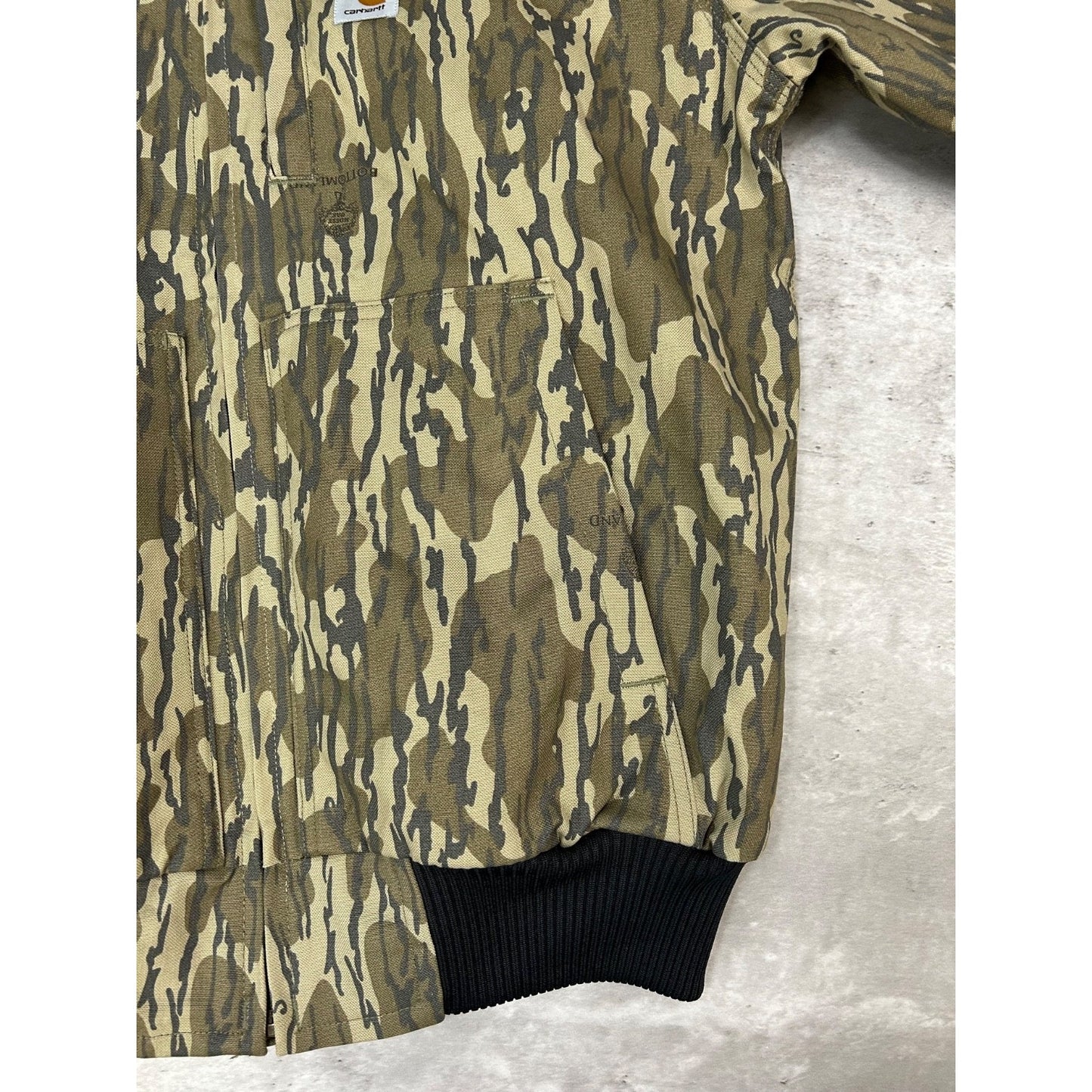 Carhartt Canvas Workwear Mossy Oak Bottomland Hooded Bomber Jacket Size Medium