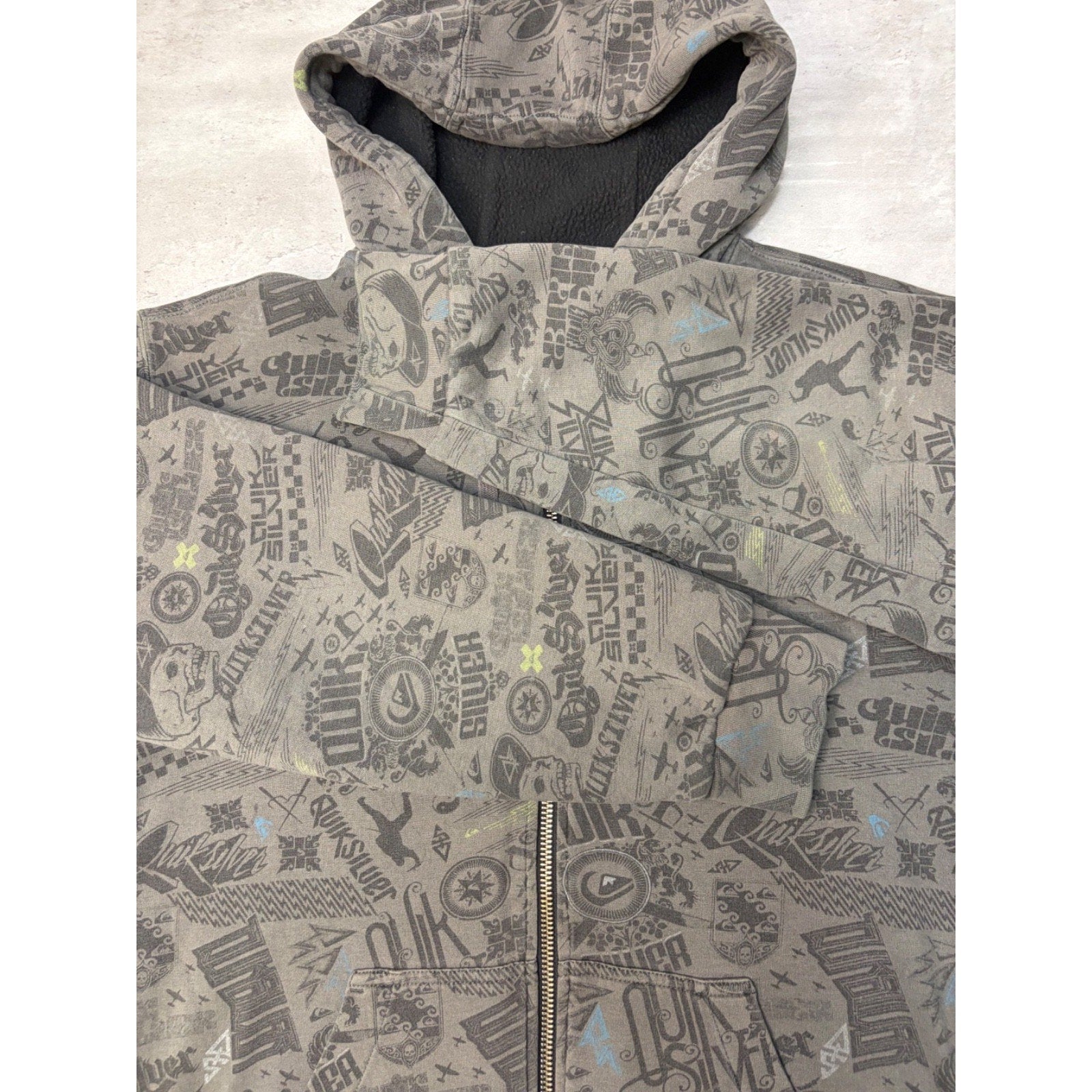 Vintage Y2K Quiksilver All Over Print Full Zip Hooded Sweatshirt Size XL