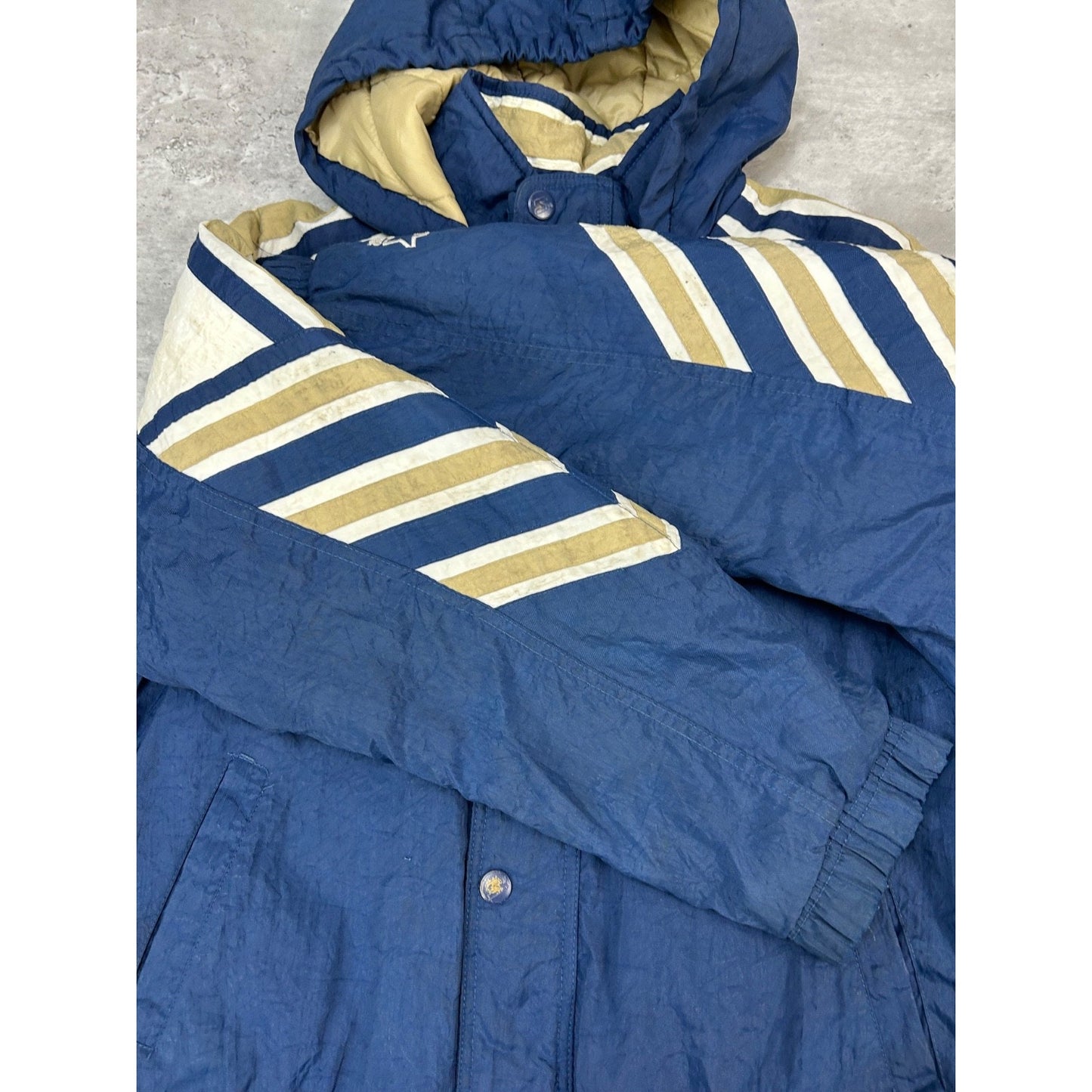 Vintage 90s Notre Dame Fighting Irish NCAA Insulated Starter Jacket Size Small