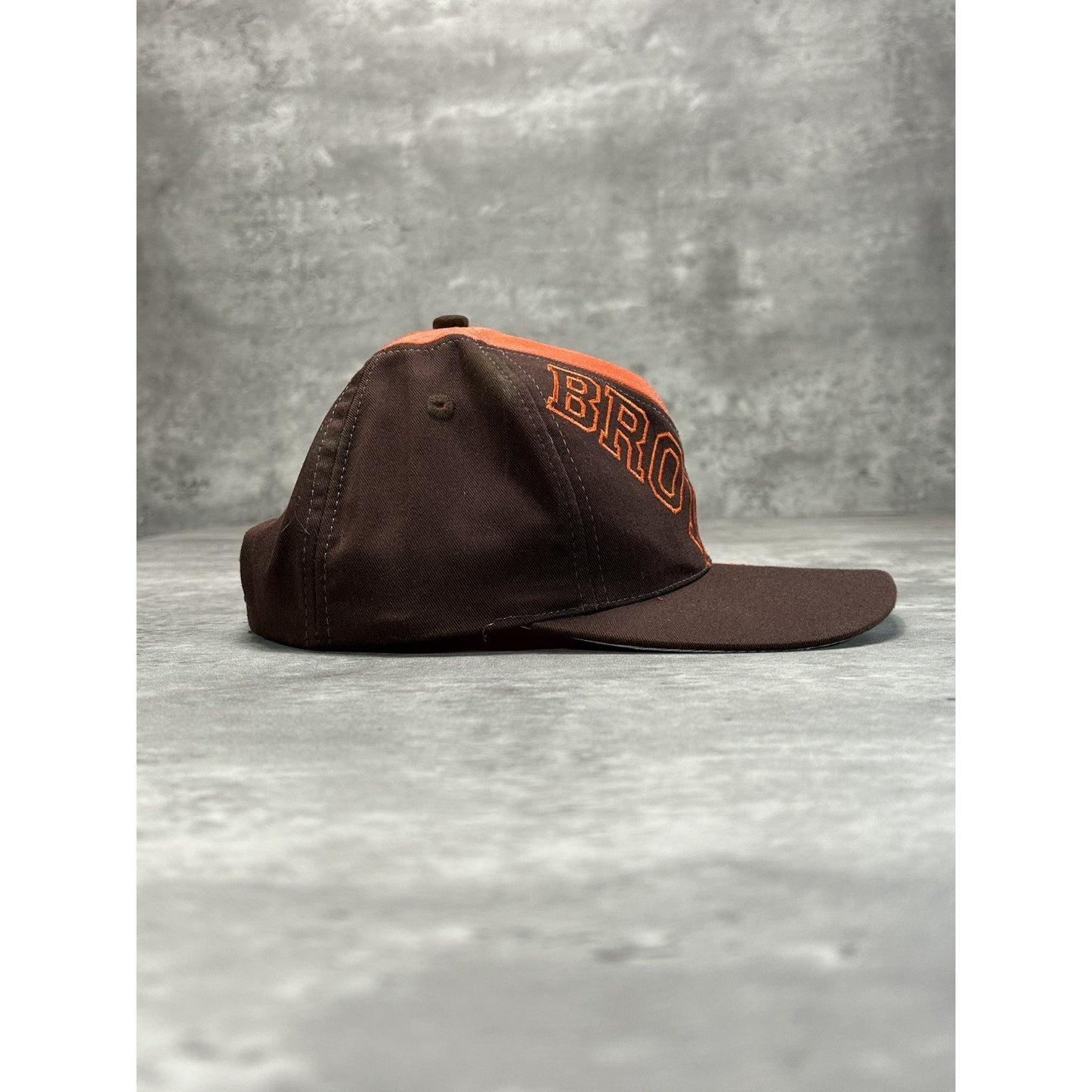 Vintage 90s Cleveland Browns NFL Embroidered Logo Snapback Hat YOUTH