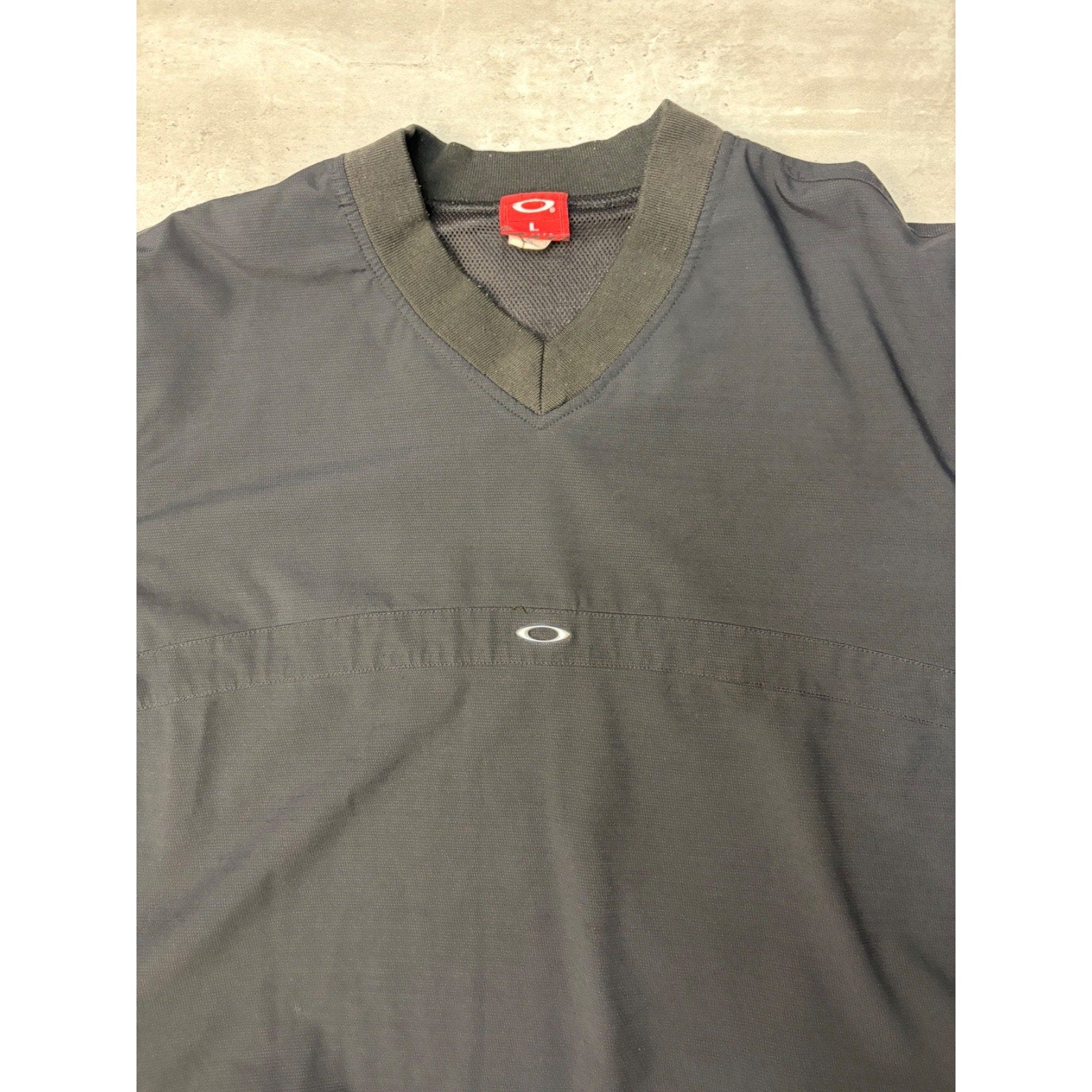 Vintage 2000s Oakley Middle Logo Pullover Windbreaker Jacket Size Large