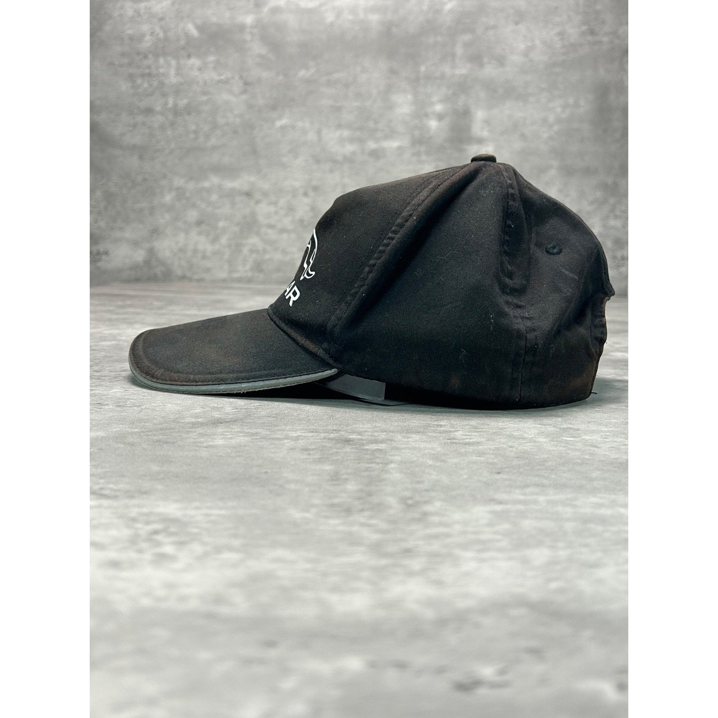 Vintage Jaguar Car Logo Graphic Strapback Hat OSFA