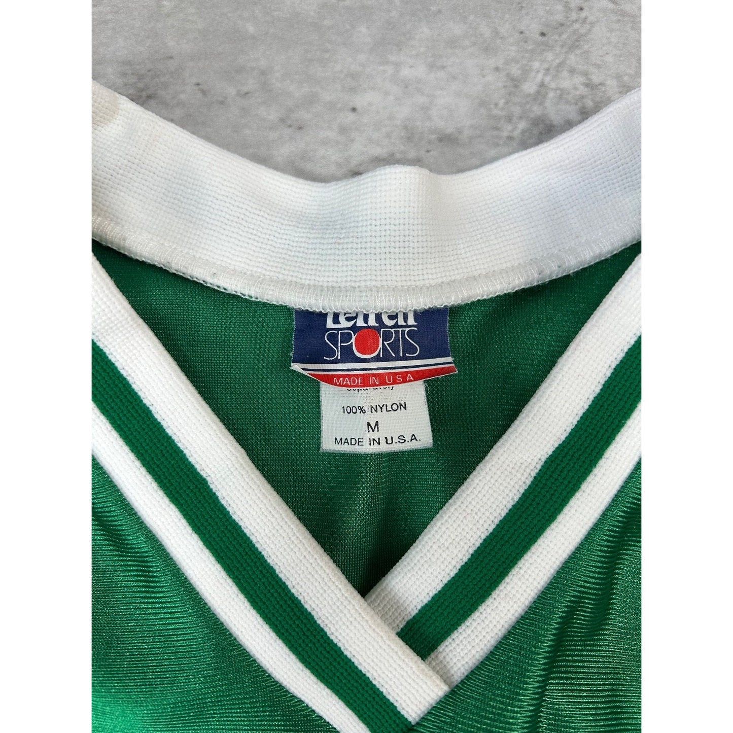 Vintage 80s/90s St Thomas #20 Graphic Spellout Basketball Jersey Size Medium