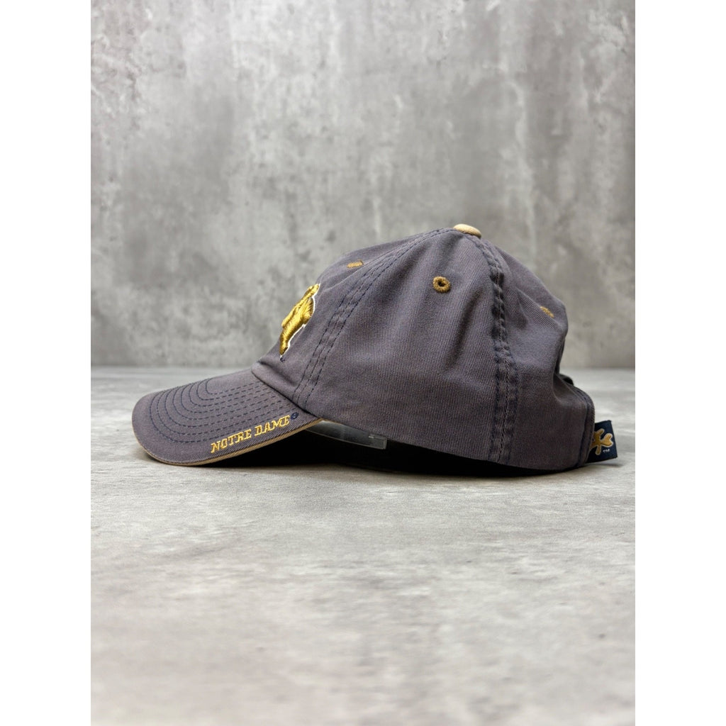 Vintage Notre Dame Fighting Irish NCAA Embroidered Logo Strapback Hat OSFA
