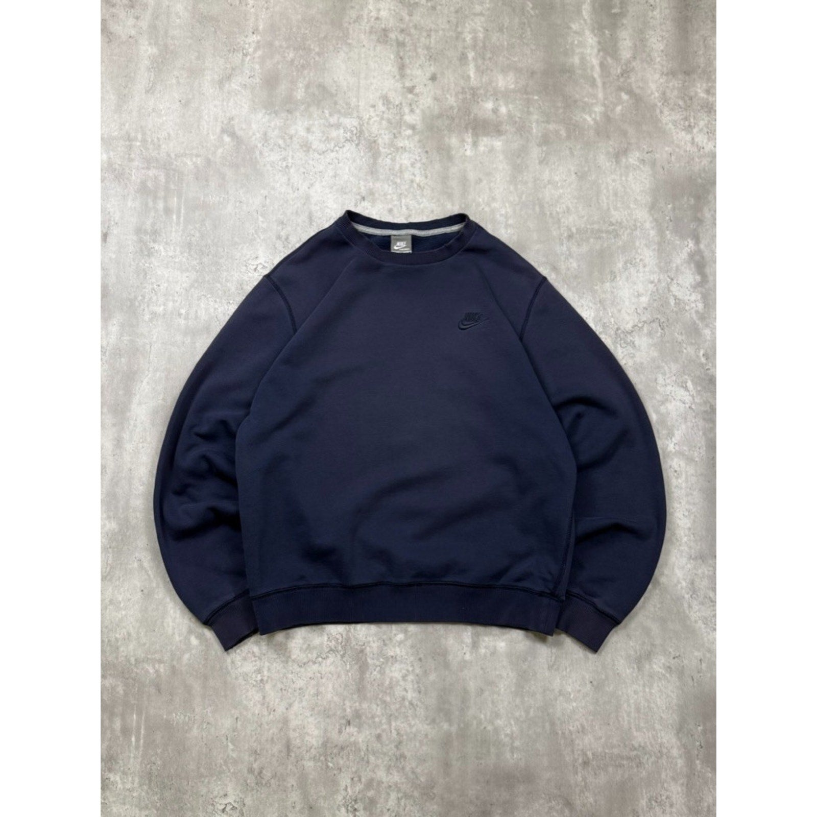 Vintage Nike Embroidered Tonal Logo Crewneck Pullover Sweatshirt Size Medium
