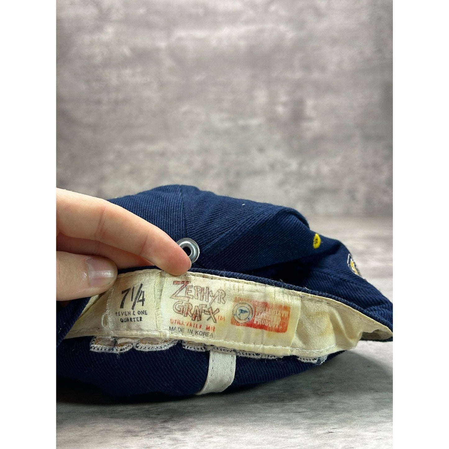 Vintage 90s UCLA Bruins NCAA Embroidered Logo Fitted Hat Size 7 1/4