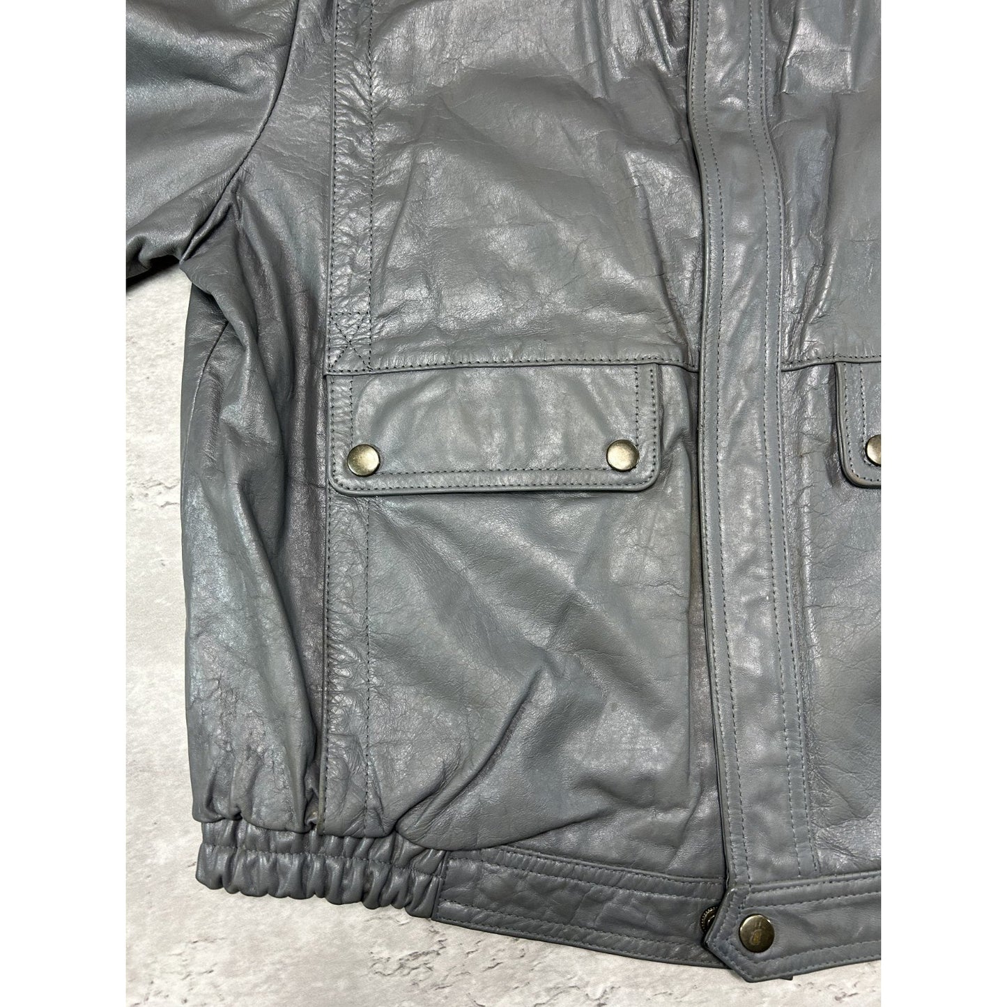 Vintage 80s/90s Wilsons Cropped Style Leather Bomber Jacket Size Medium Gray