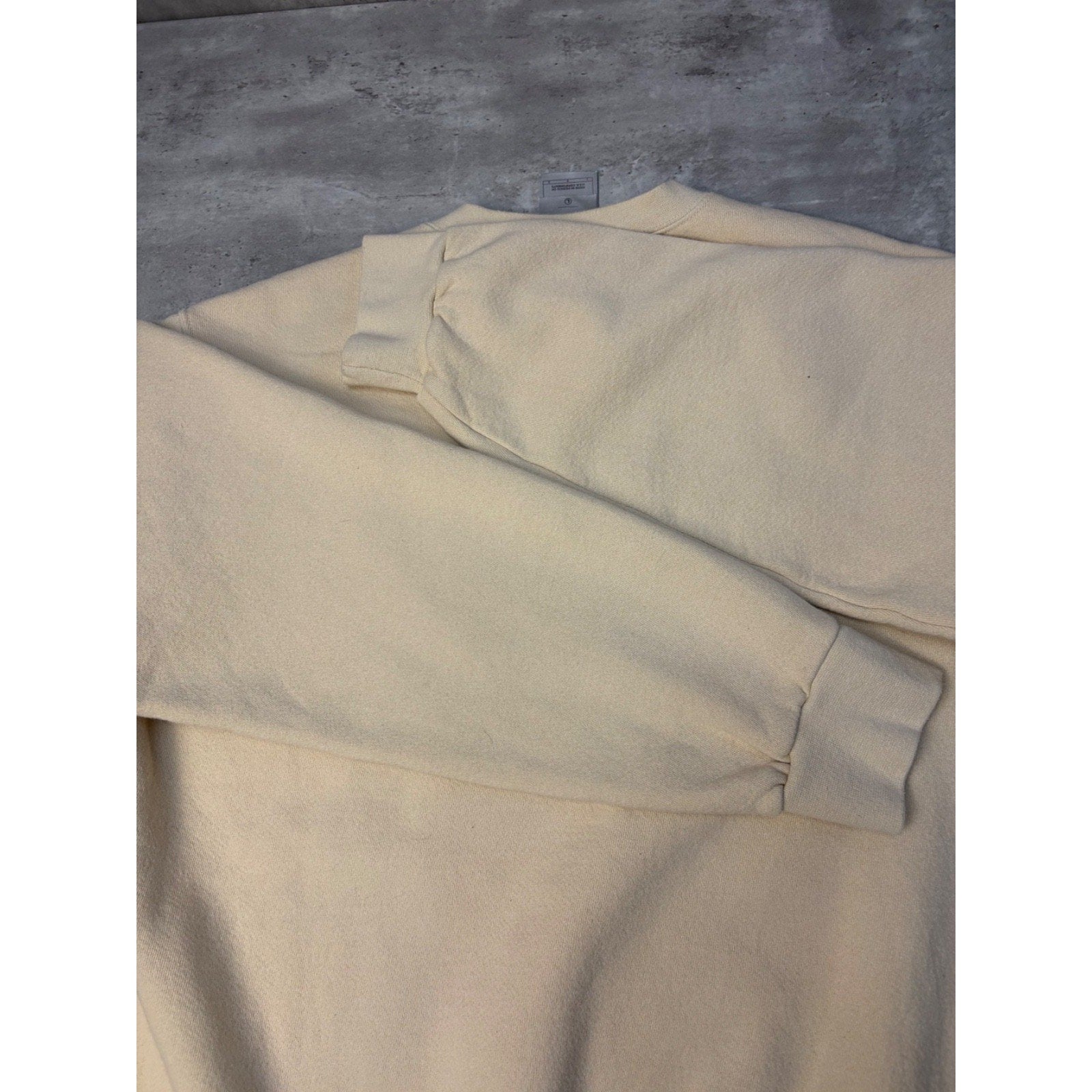 Vintage 2000s Nike Embroidered Mini Swoosh Cream Crewneck Sweatshirt Size Large