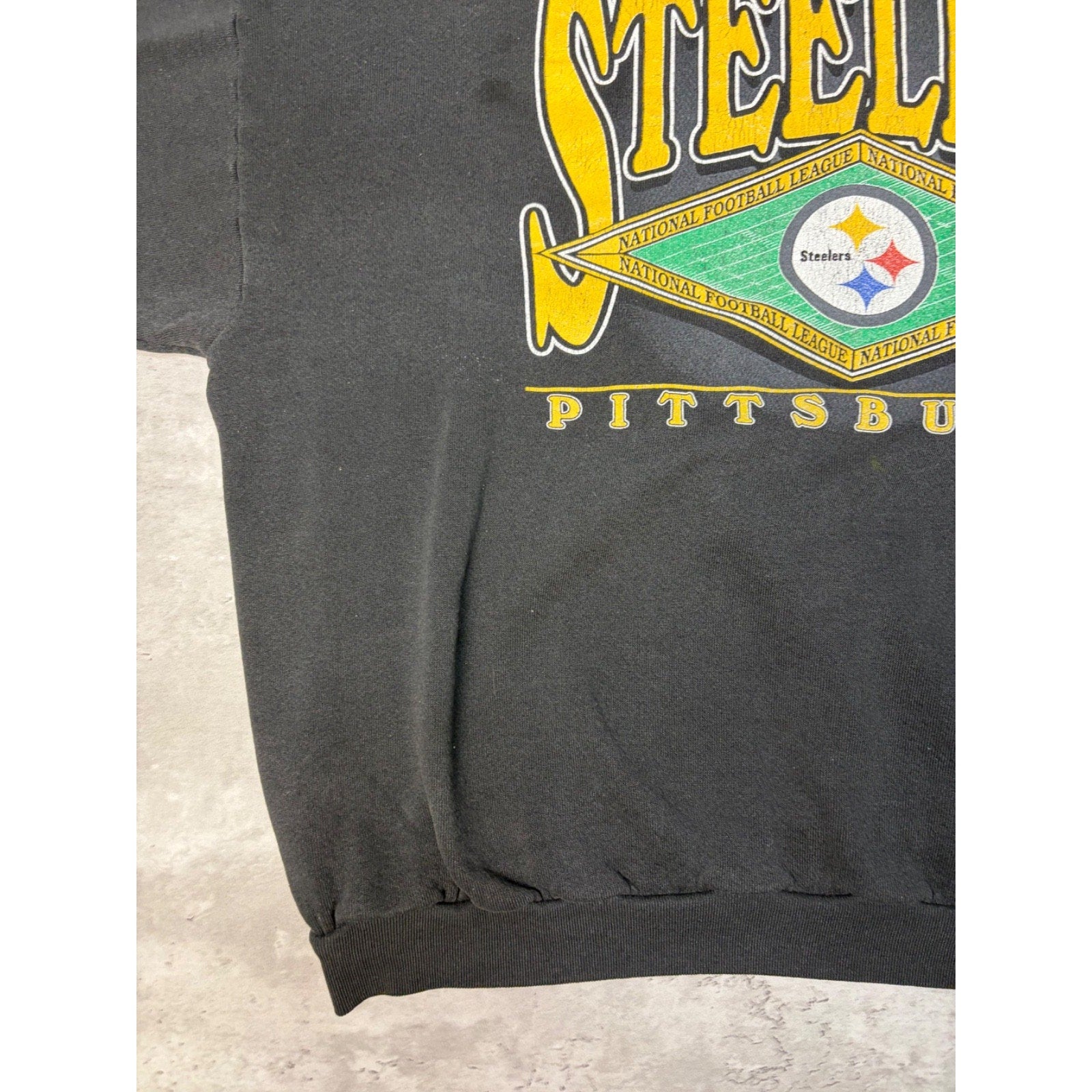 Vintage 90s Pittsburgh Steelers NFL Field Spellout Graphic Sweatshirt Size 2XL