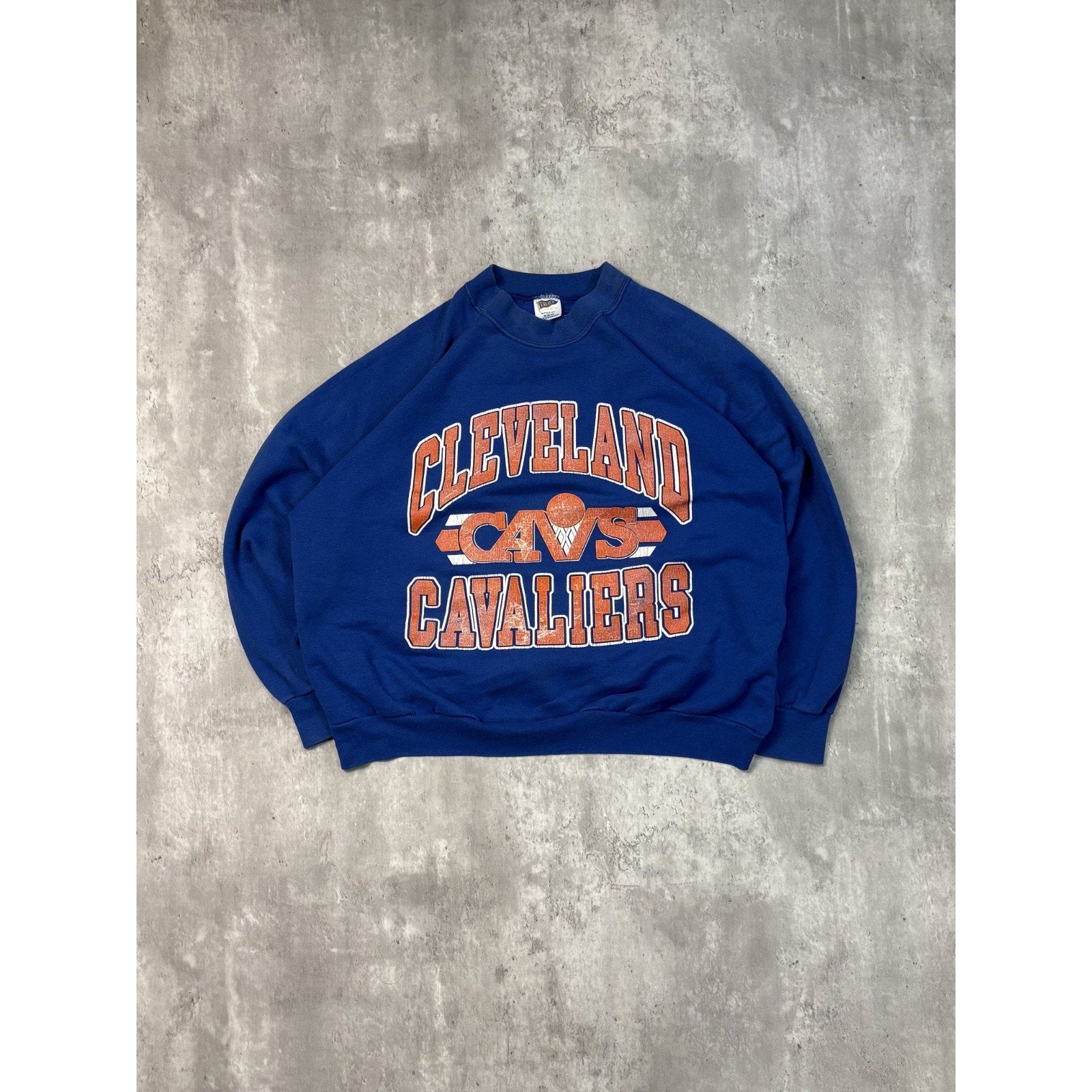 Vintage 90s Cleveland Cavaliers NBA Graphic Spellout Sweatshirt Size Medium