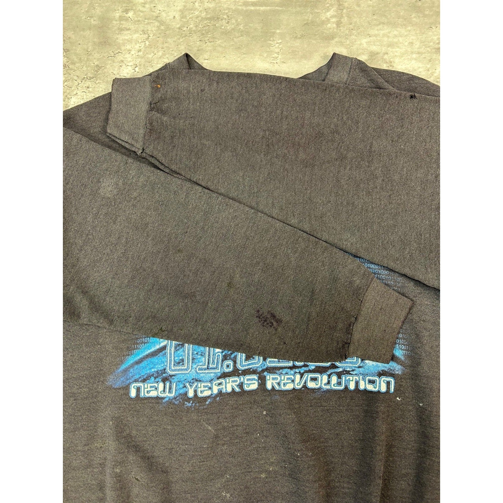 Vintage 2000 New Years Revolution Astronaut Graphic Sweatshirt Size Large